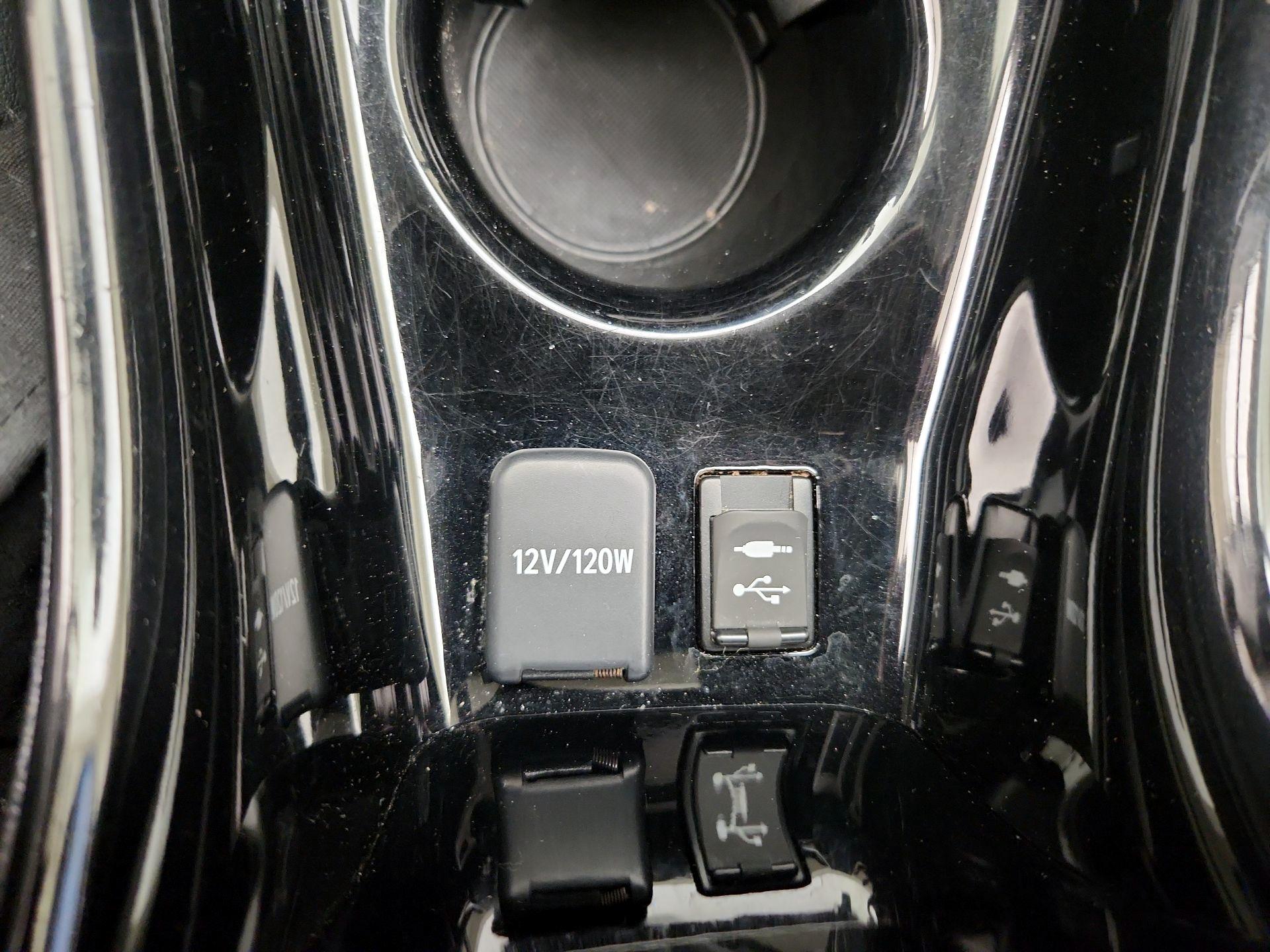 Thumbnail: 2018 Toyota Prius Prime - 19