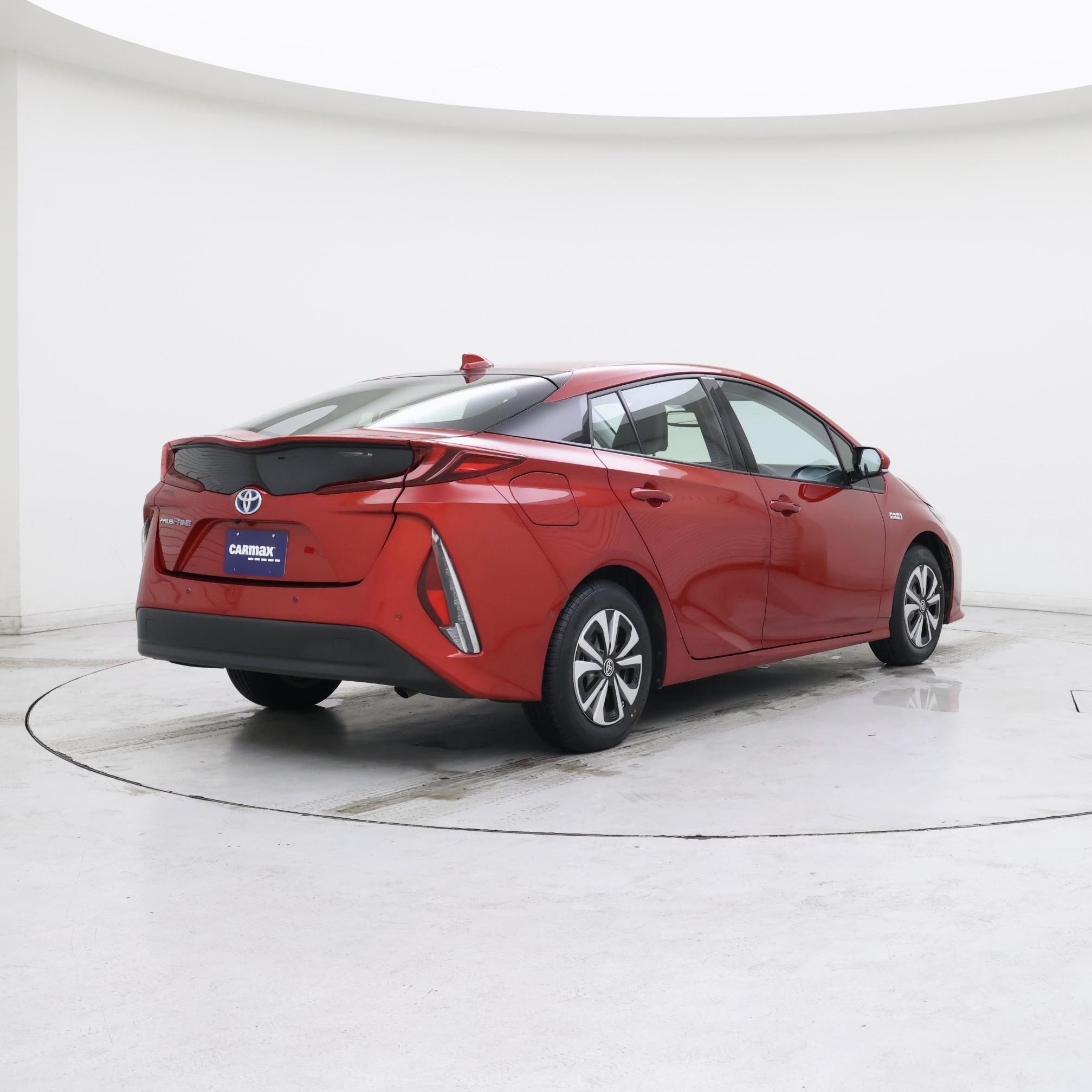 Thumbnail: 2018 Toyota Prius Prime - 8