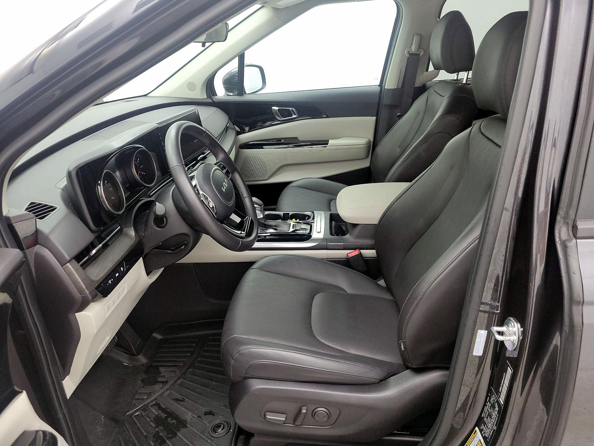 Thumbnail: 2024 Kia Carnival - 11