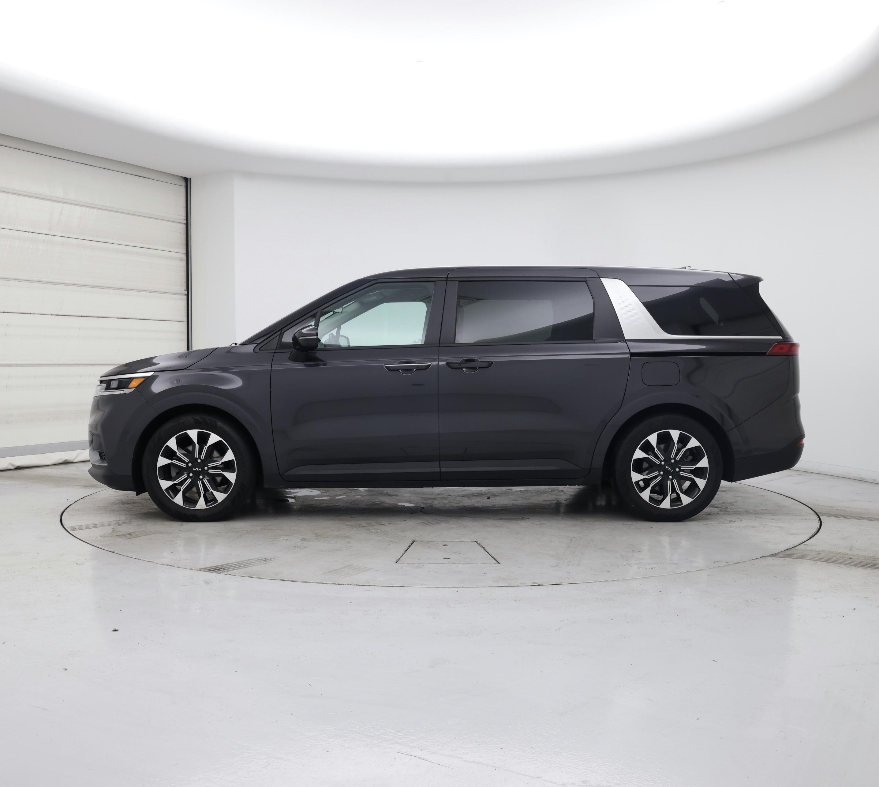 Thumbnail: 2024 Kia Carnival - 3