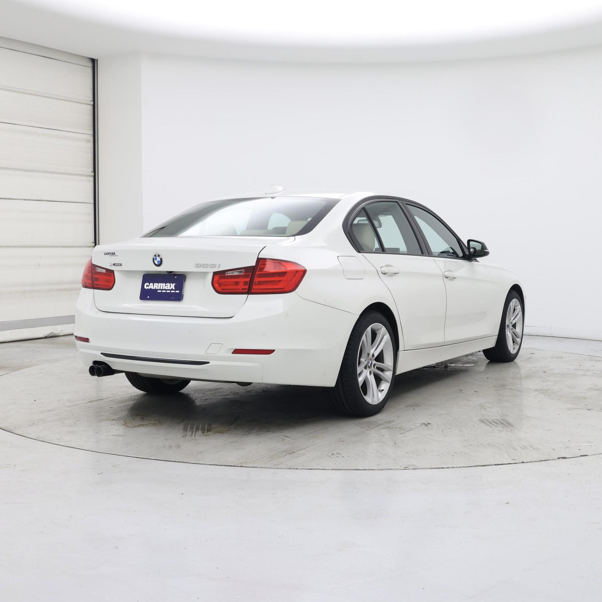 Thumbnail: 2015 BMW 3 Series - 8