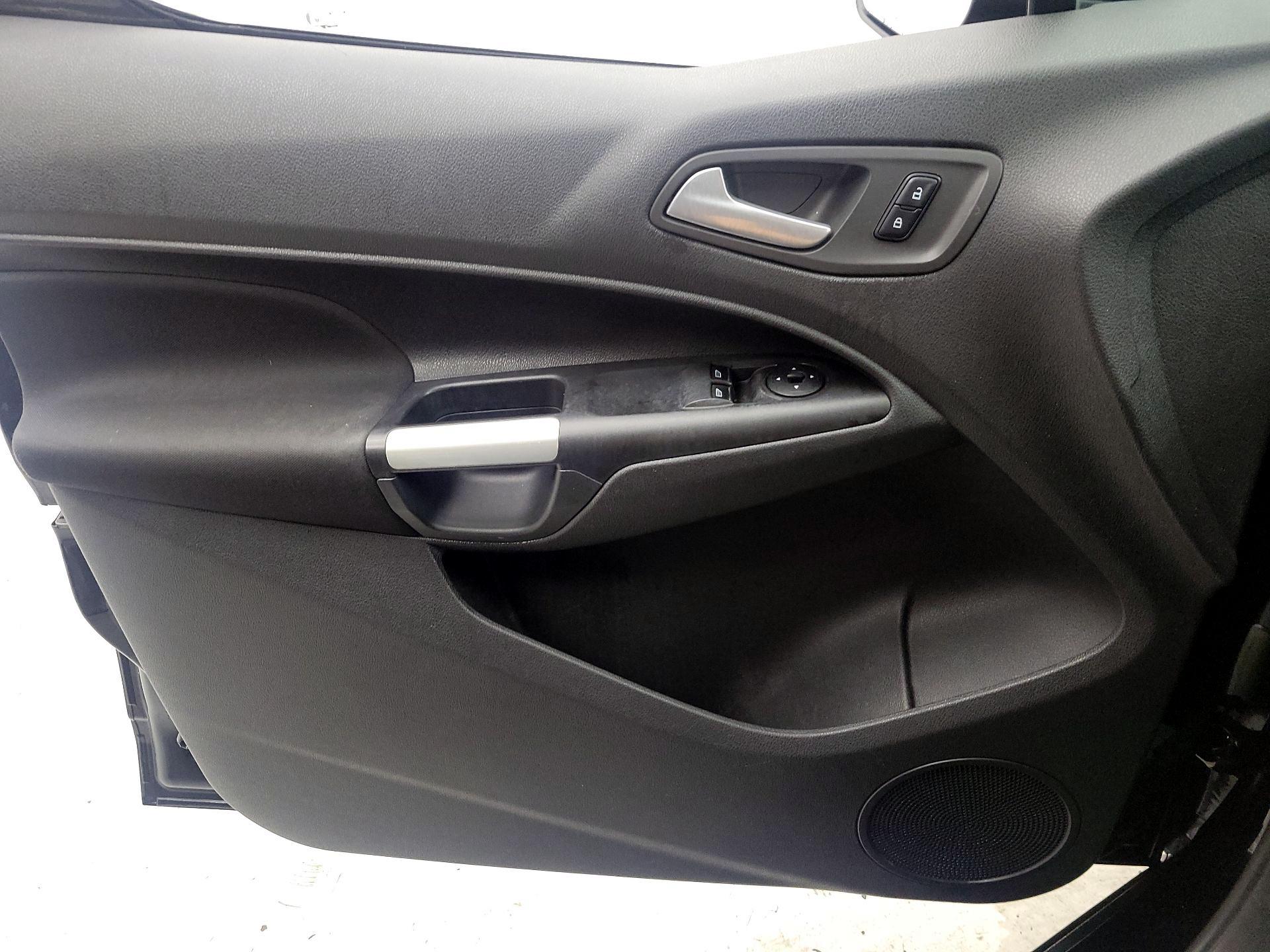 Thumbnail: 2015 Ford Transit Series - 12