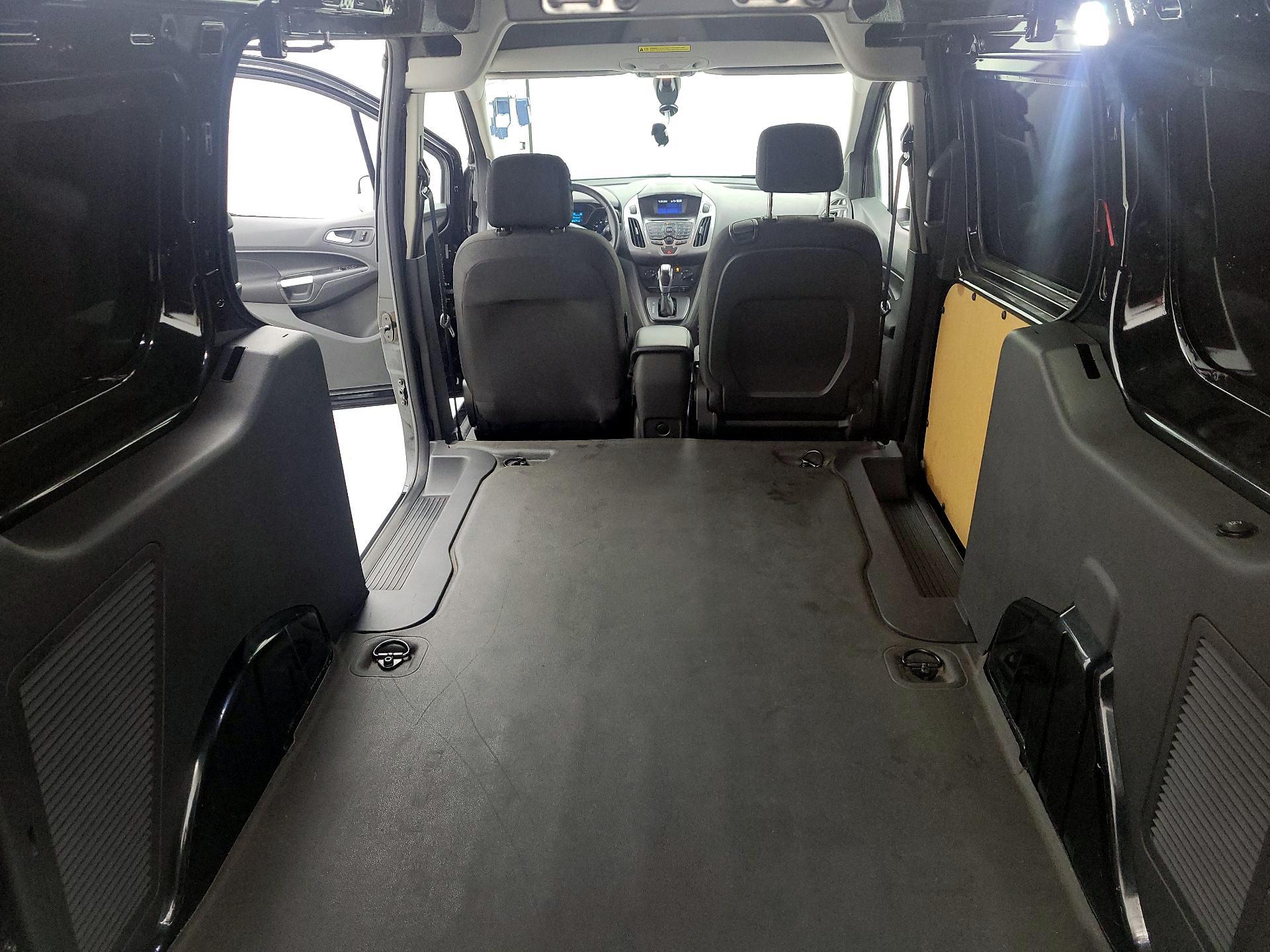 Thumbnail: 2015 Ford Transit Series - 16