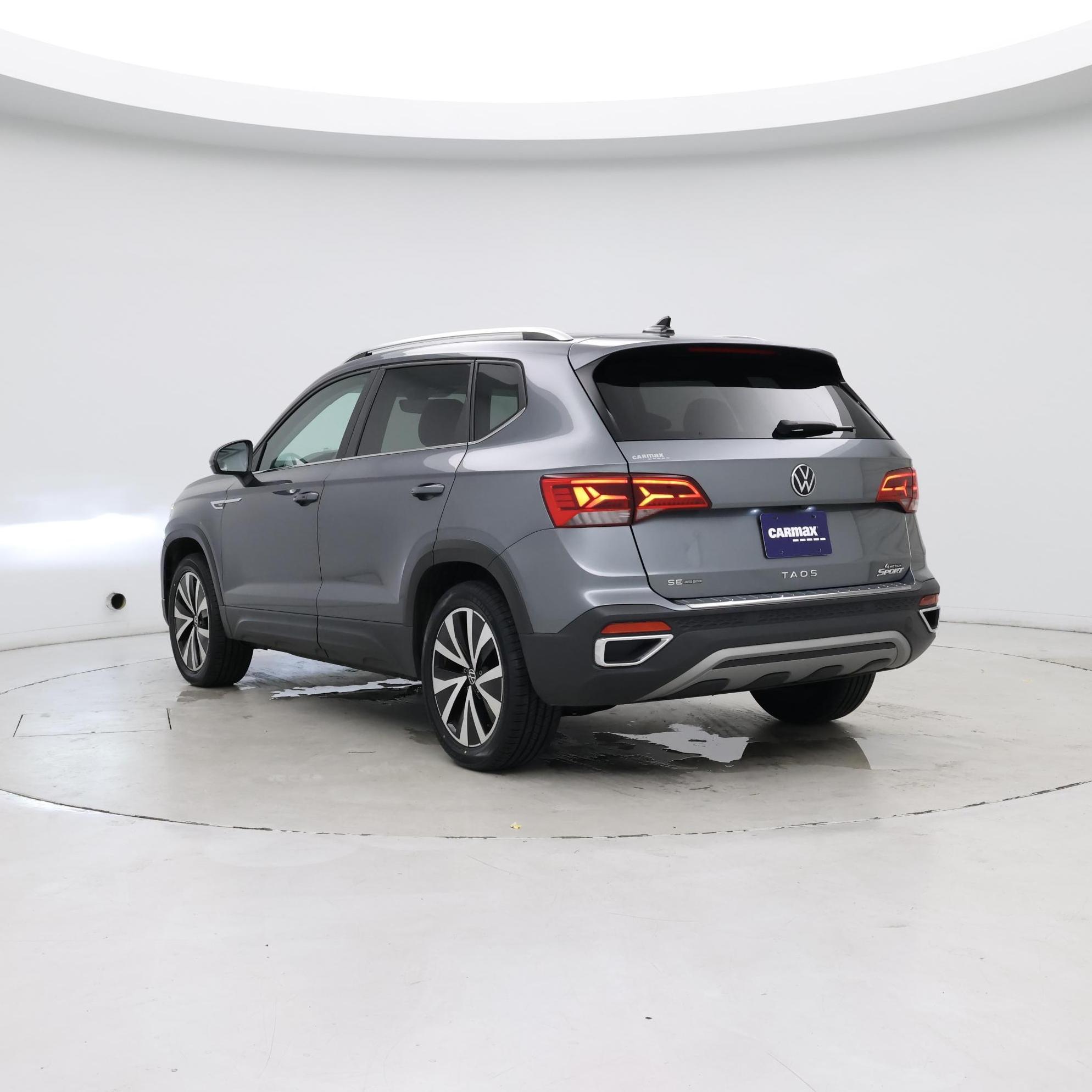 Thumbnail: 2022 Volkswagen Taos - 2