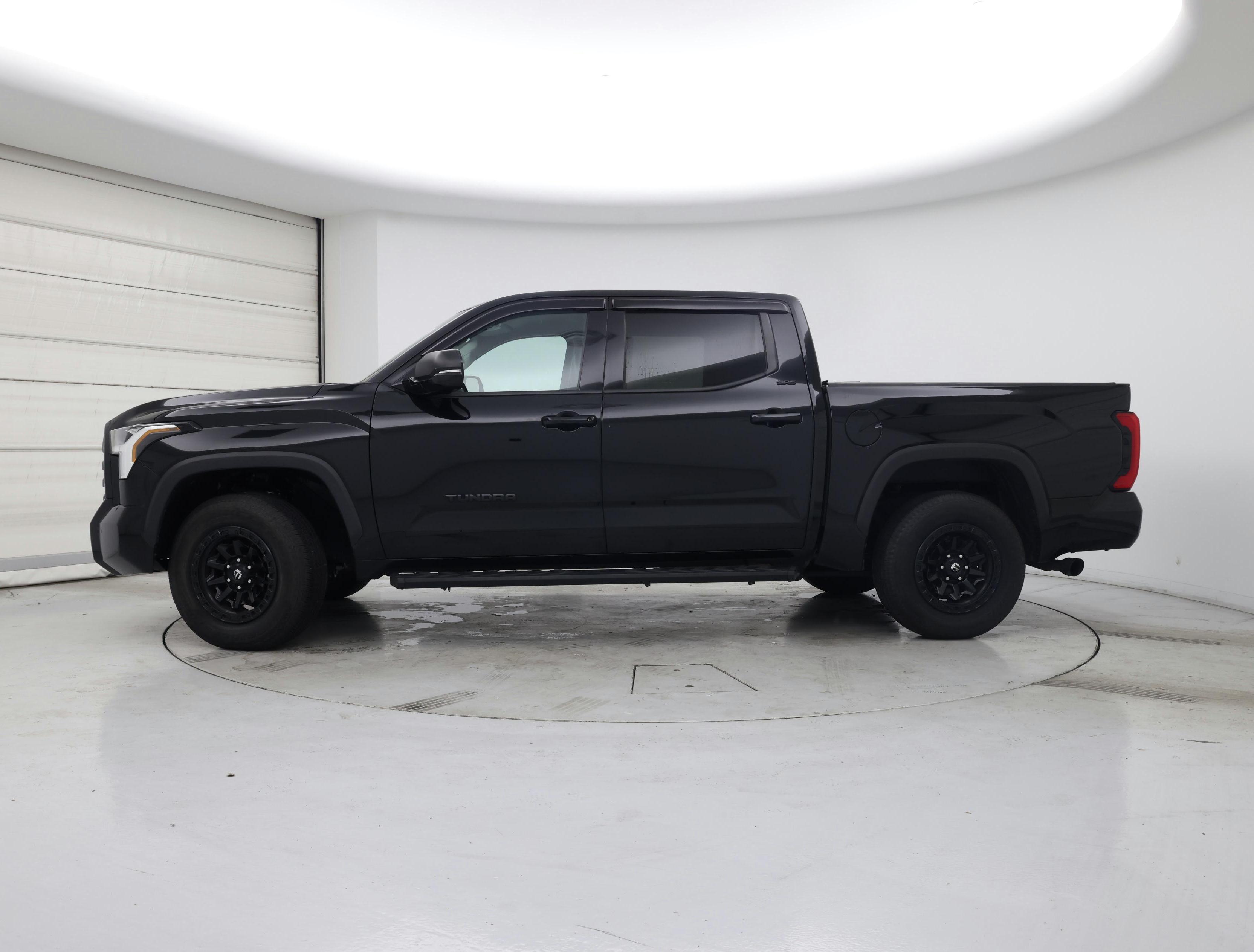 Thumbnail: 2023 Toyota Tundra - 3