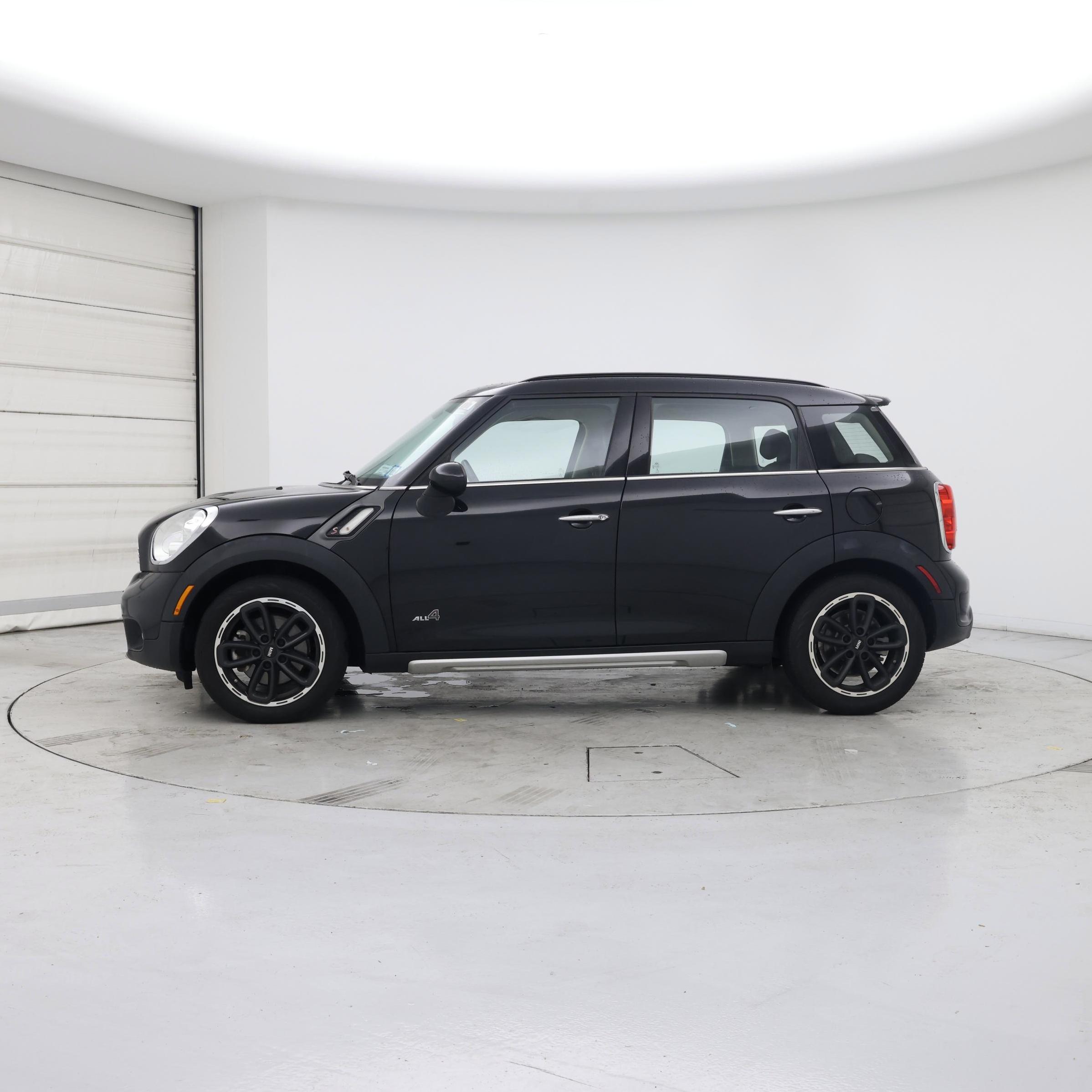 Thumbnail: 2016 MINI Cooper Countryman - 3