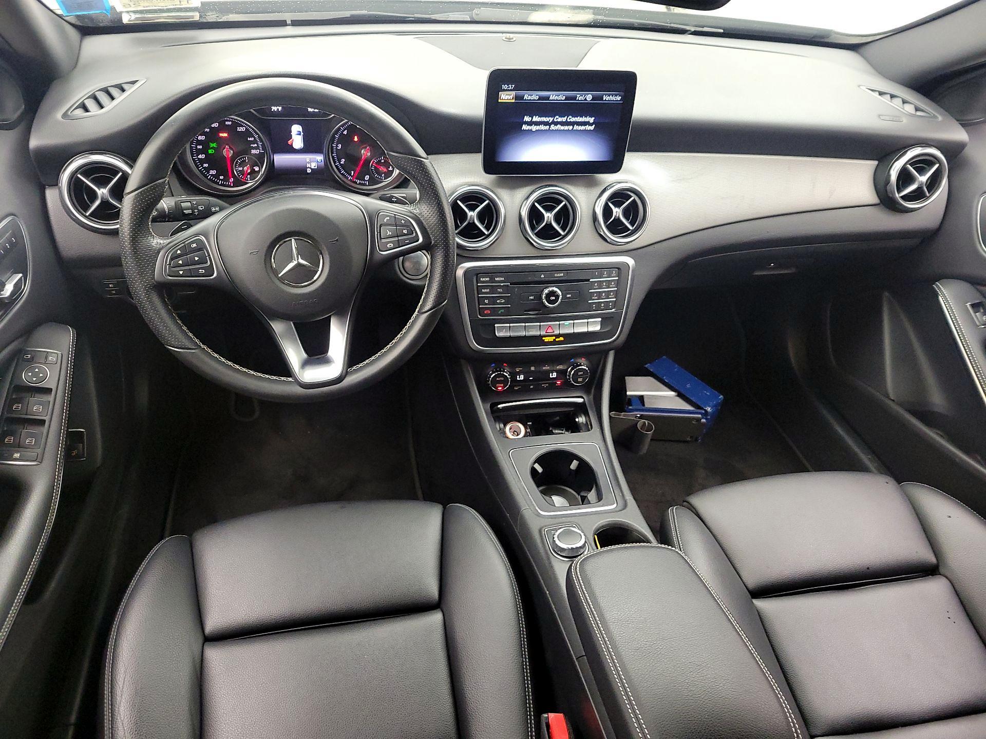 Thumbnail: 2018 Mercedes-Benz GLA - 9