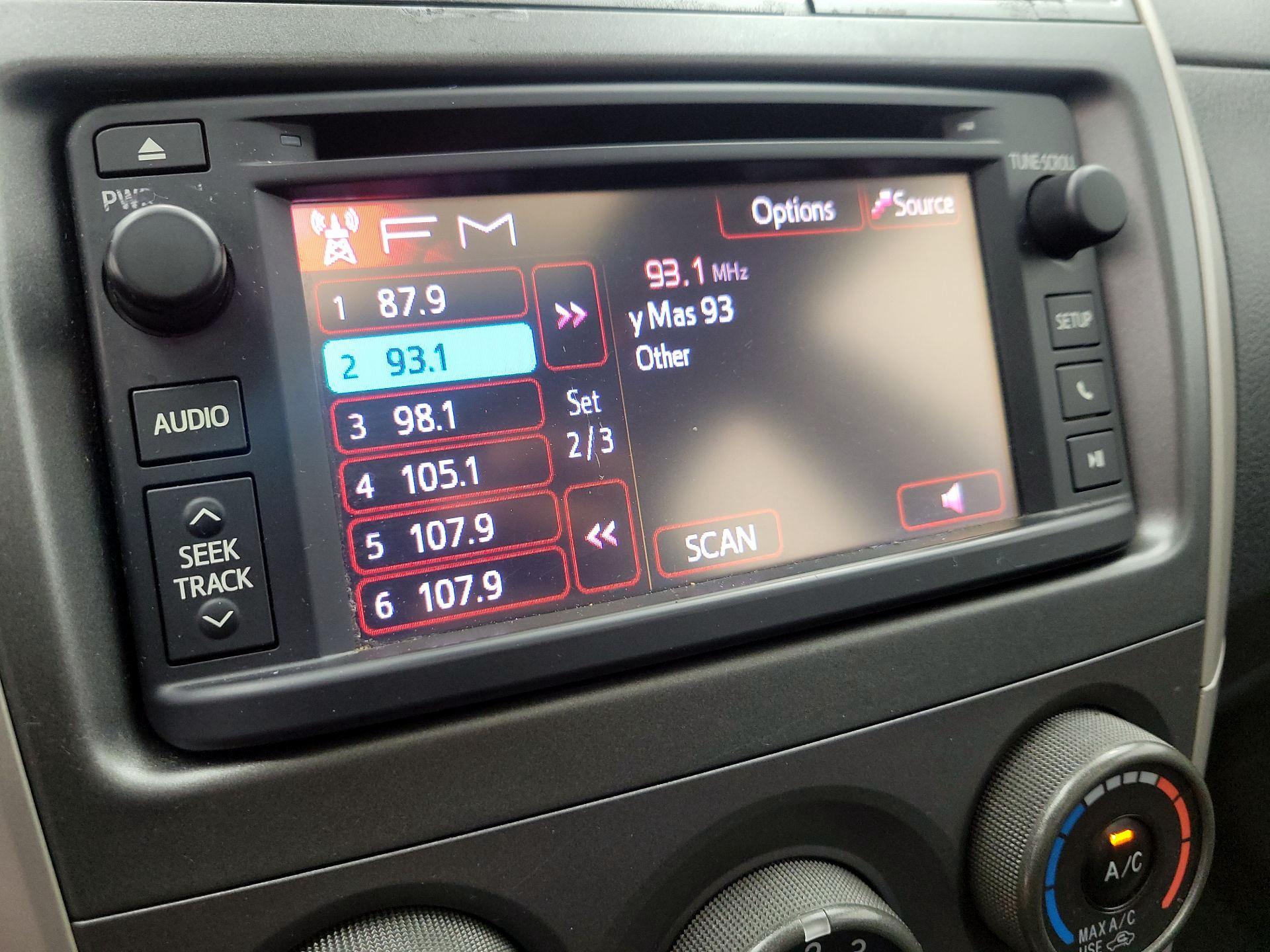 Thumbnail: 2013 Toyota Corolla - 14