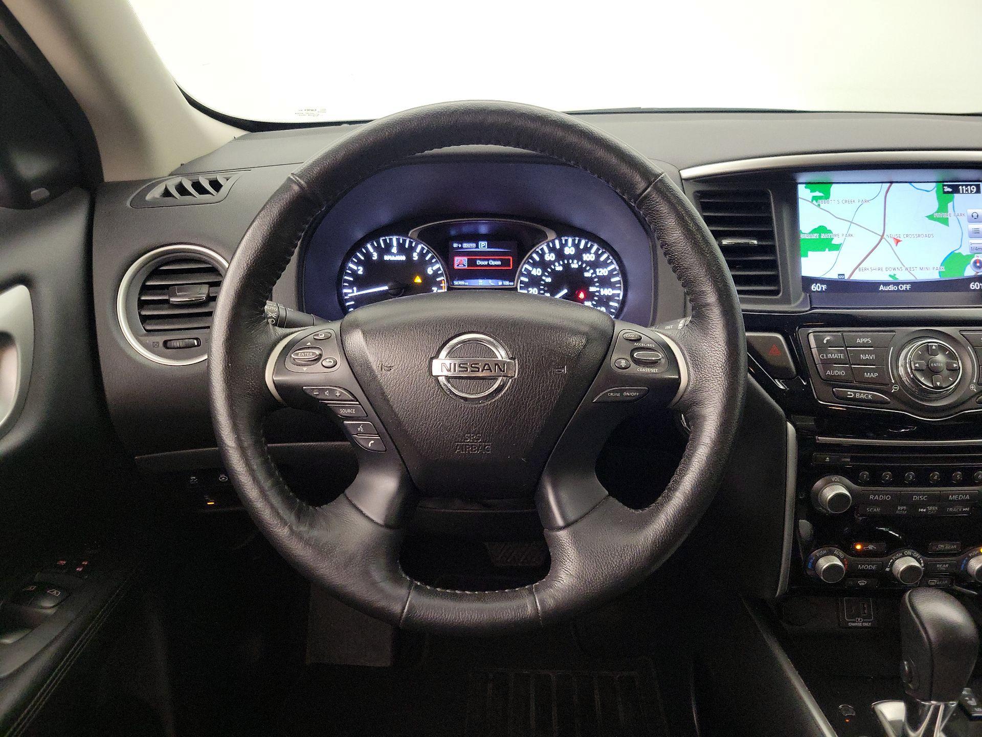Thumbnail: 2019 Nissan Pathfinder - 10