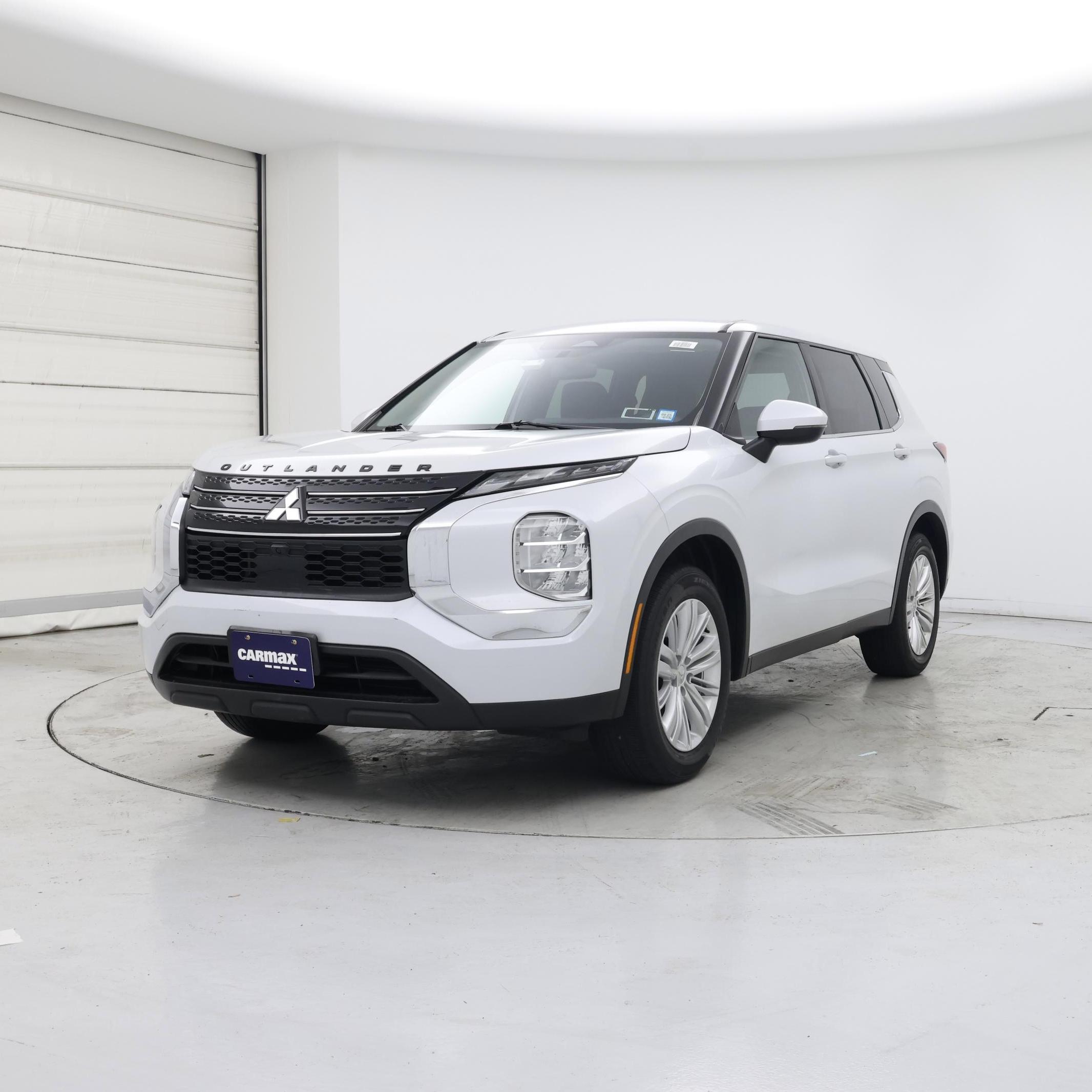 Thumbnail: 2022 Mitsubishi Outlander - 4