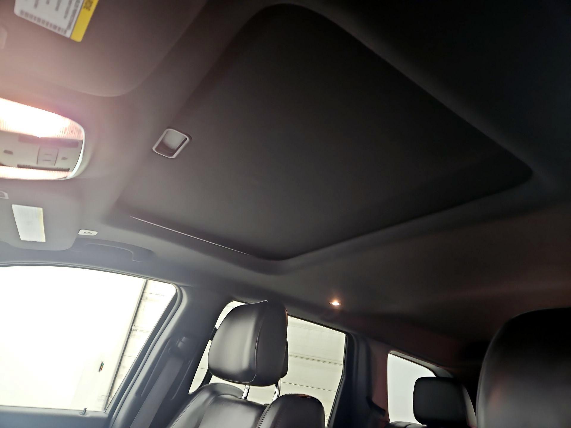 Thumbnail: 2021 Jeep Grand Cherokee - 20