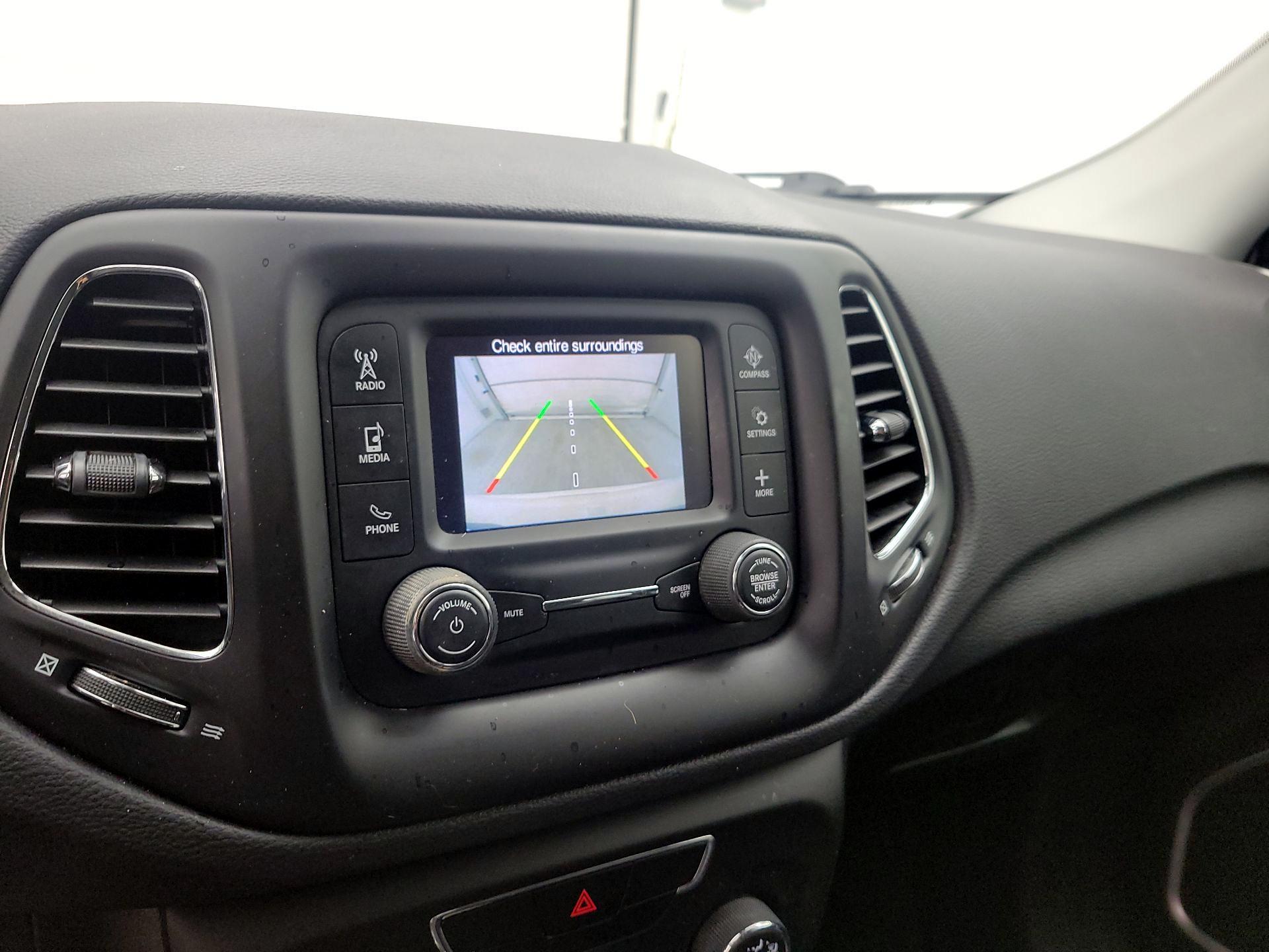 Thumbnail: 2018 Jeep Compass - 14