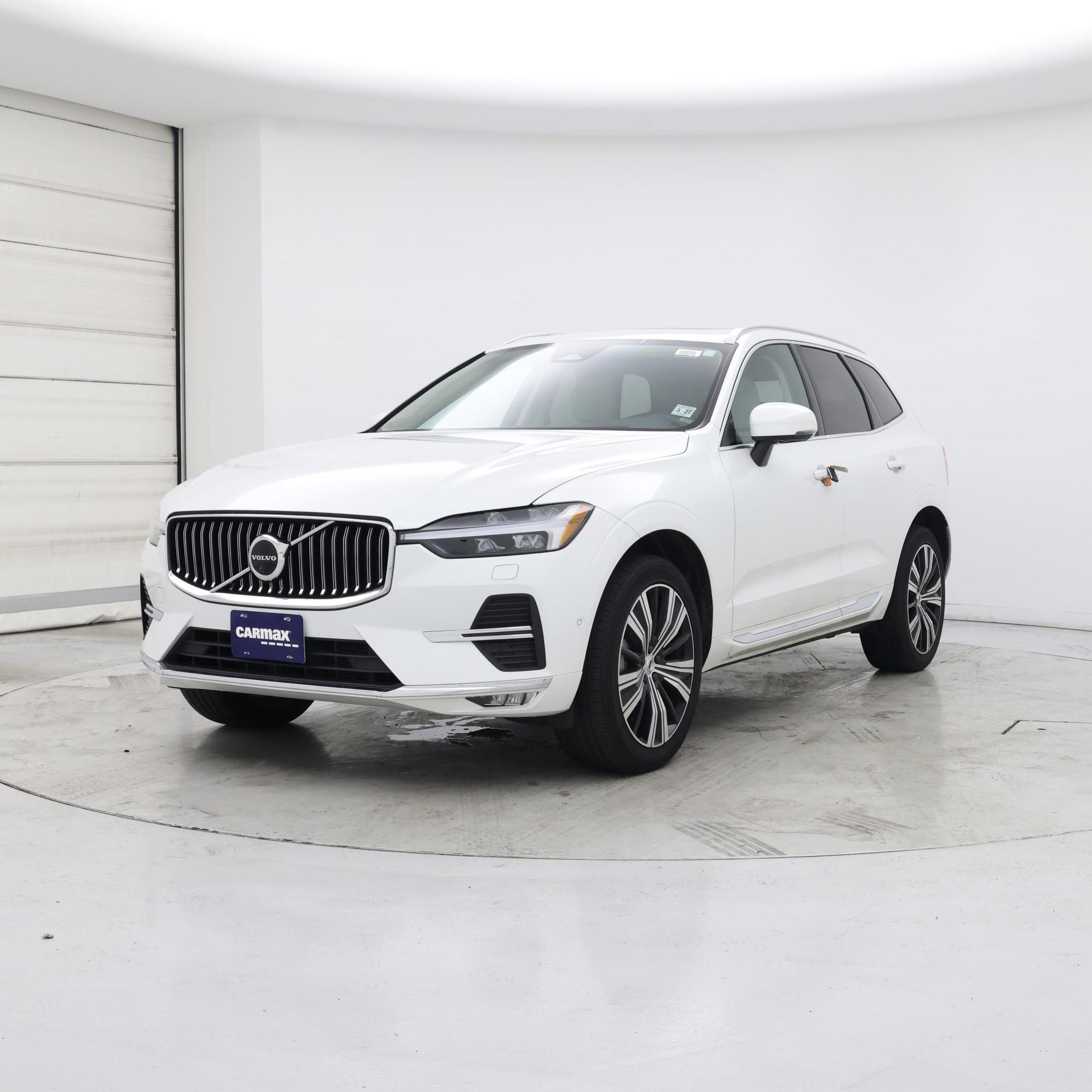 Thumbnail: 2022 Volvo XC60 - 4