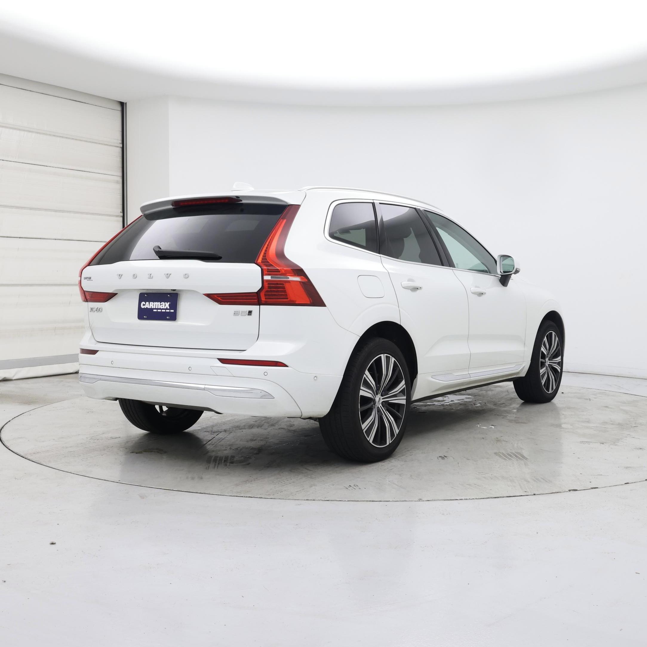 Thumbnail: 2022 Volvo XC60 - 8