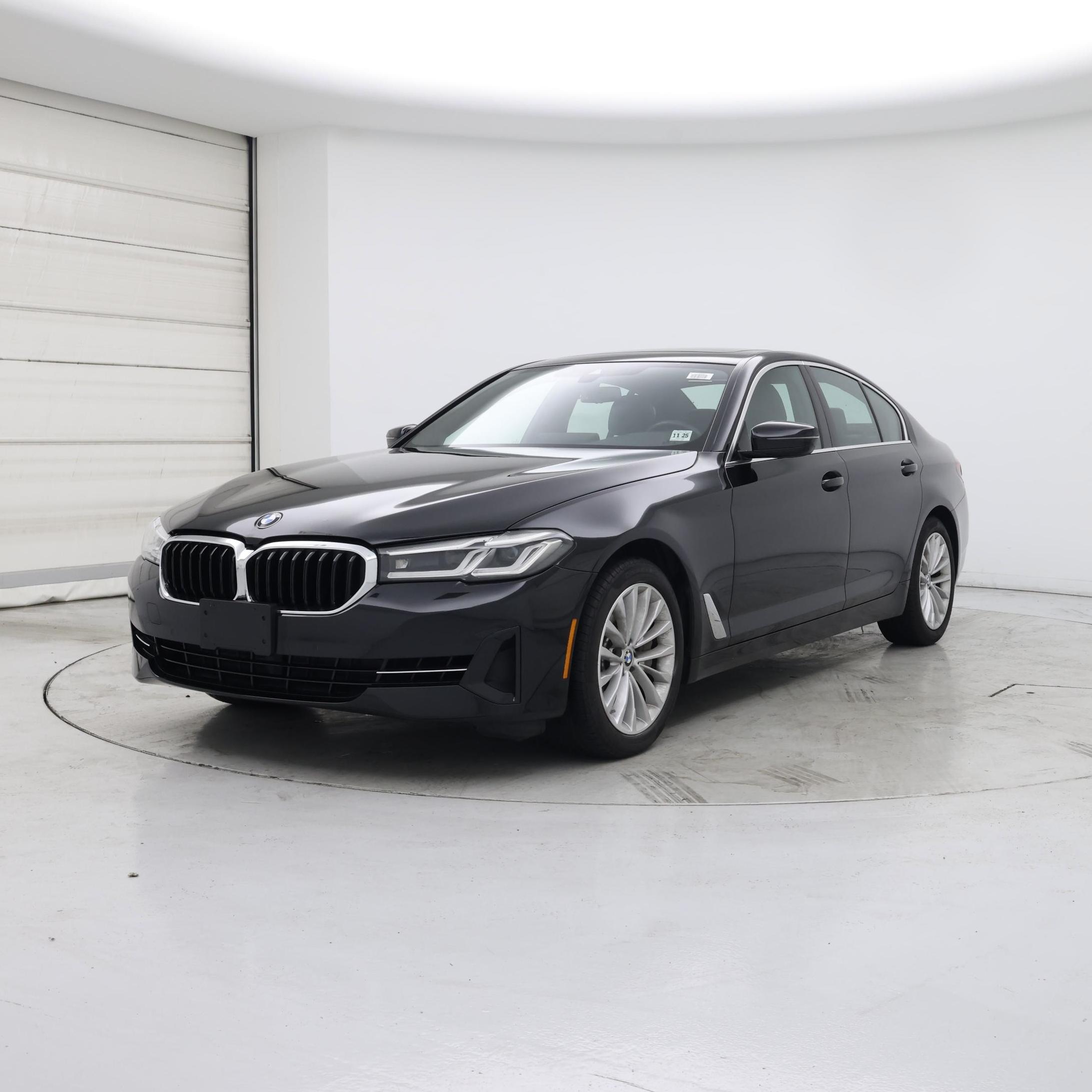 Thumbnail: 2021 BMW 5 Series - 4