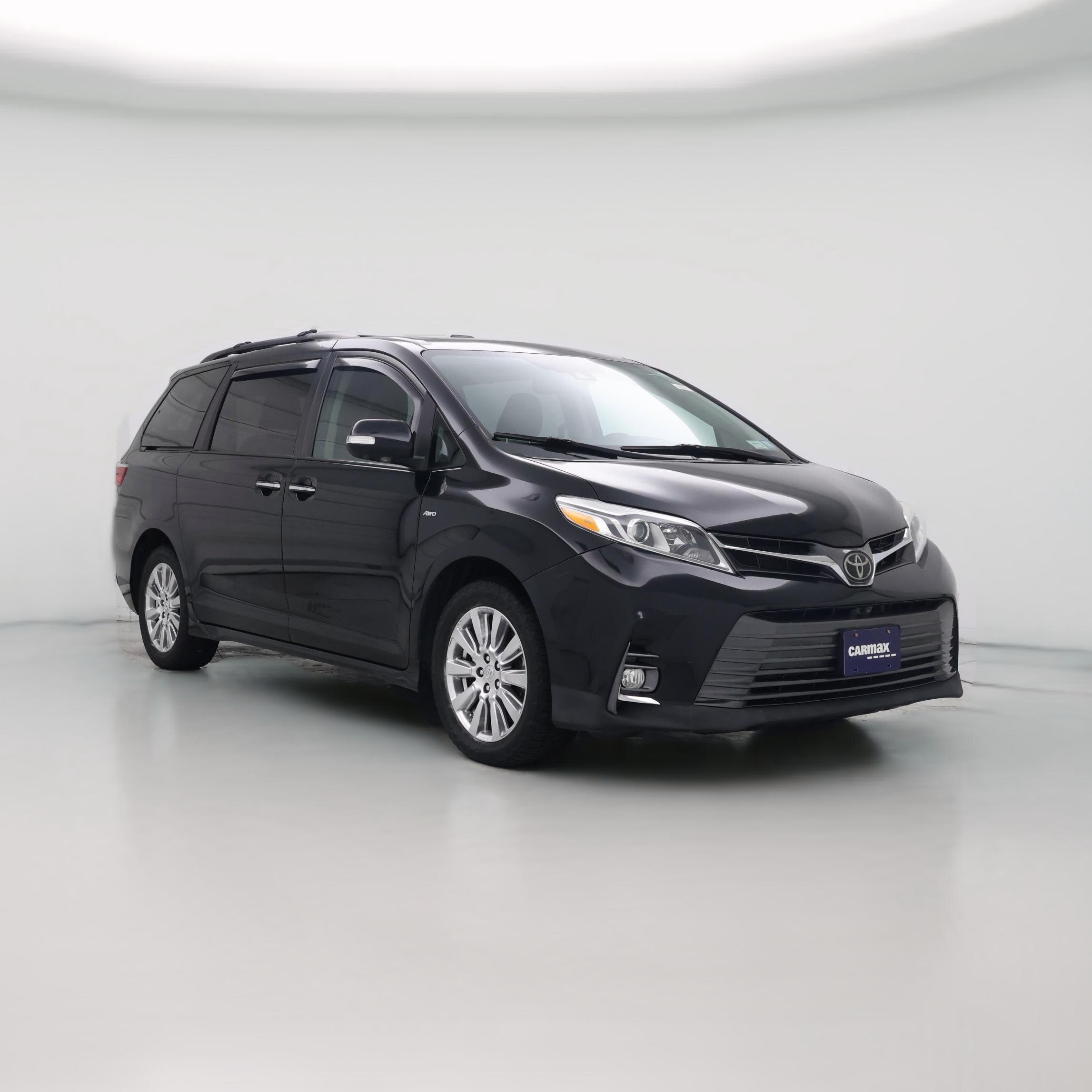 Thumbnail: 2019 Toyota Sienna - 1