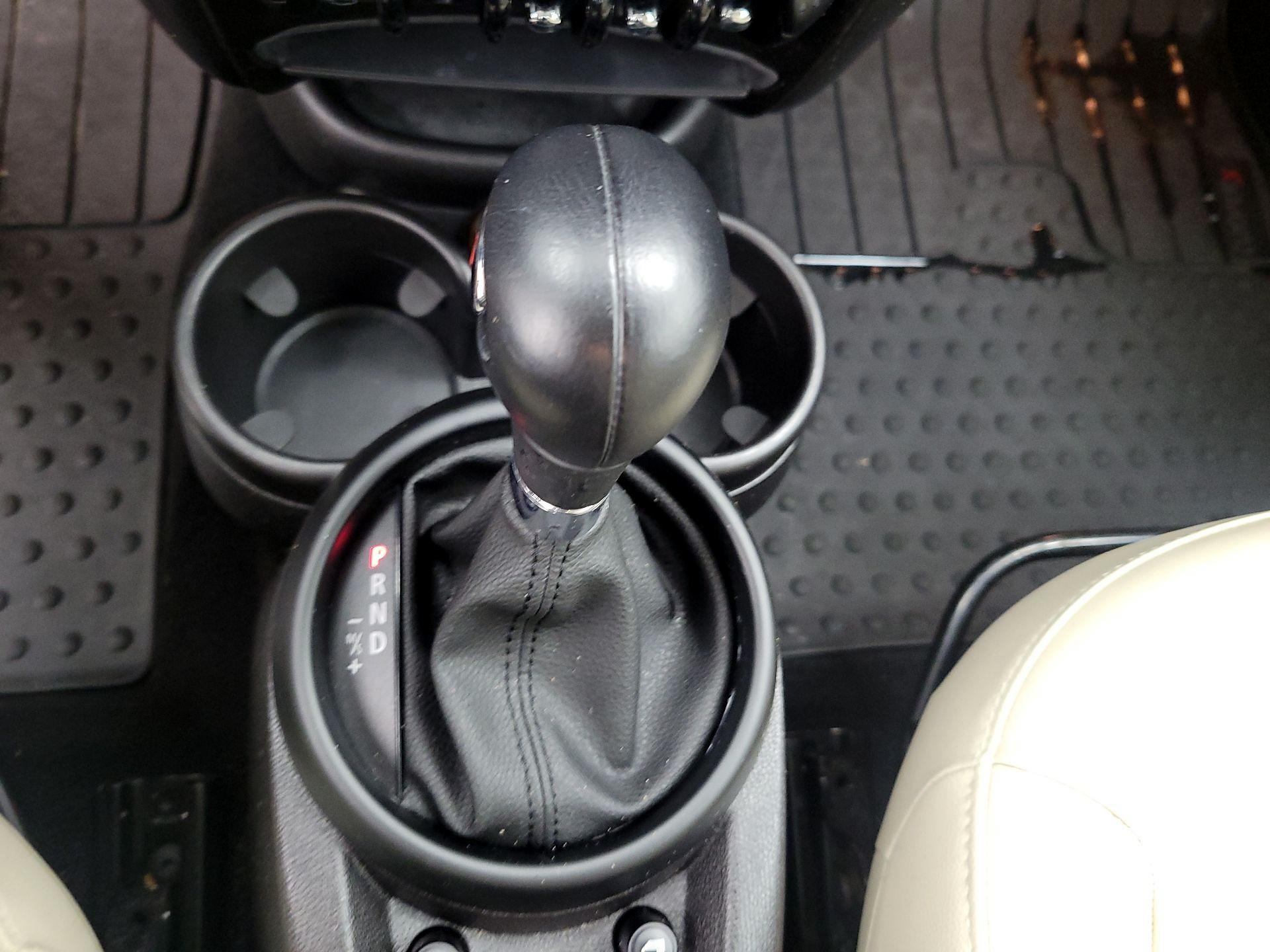 Thumbnail: 2015 MINI Cooper Countryman - 16