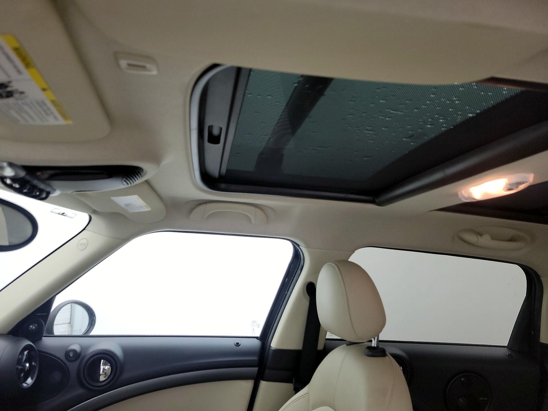 Thumbnail: 2015 MINI Cooper Countryman - 17