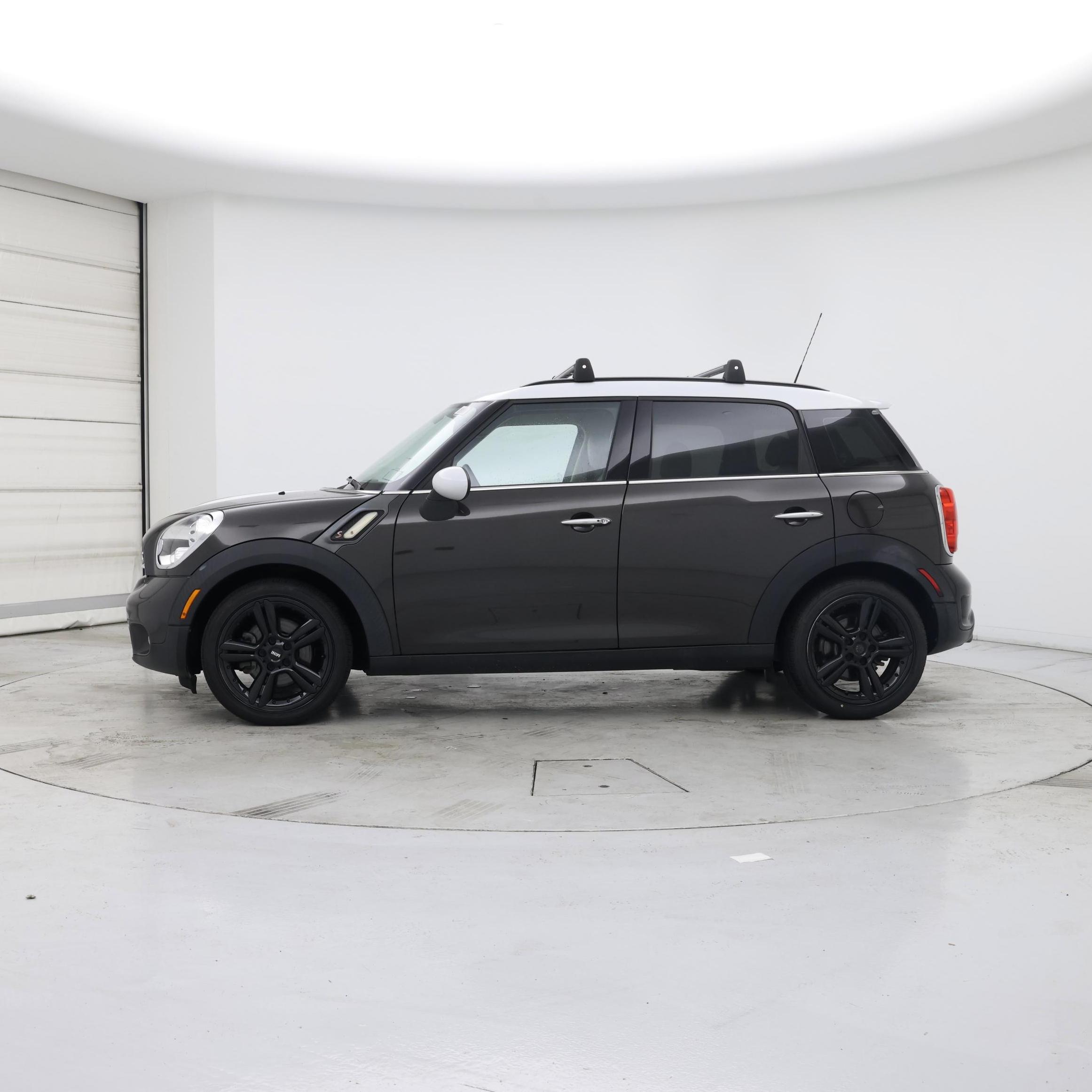 Thumbnail: 2015 MINI Cooper Countryman - 3