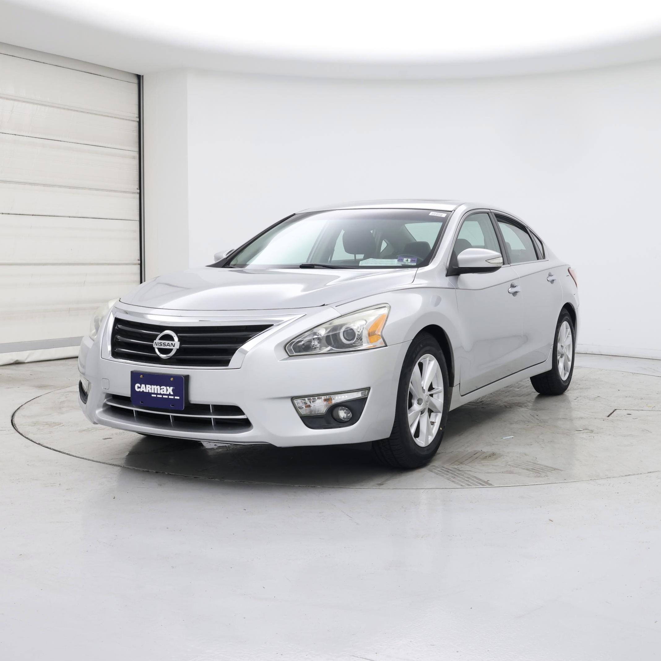 Thumbnail: 2013 Nissan Altima - 4