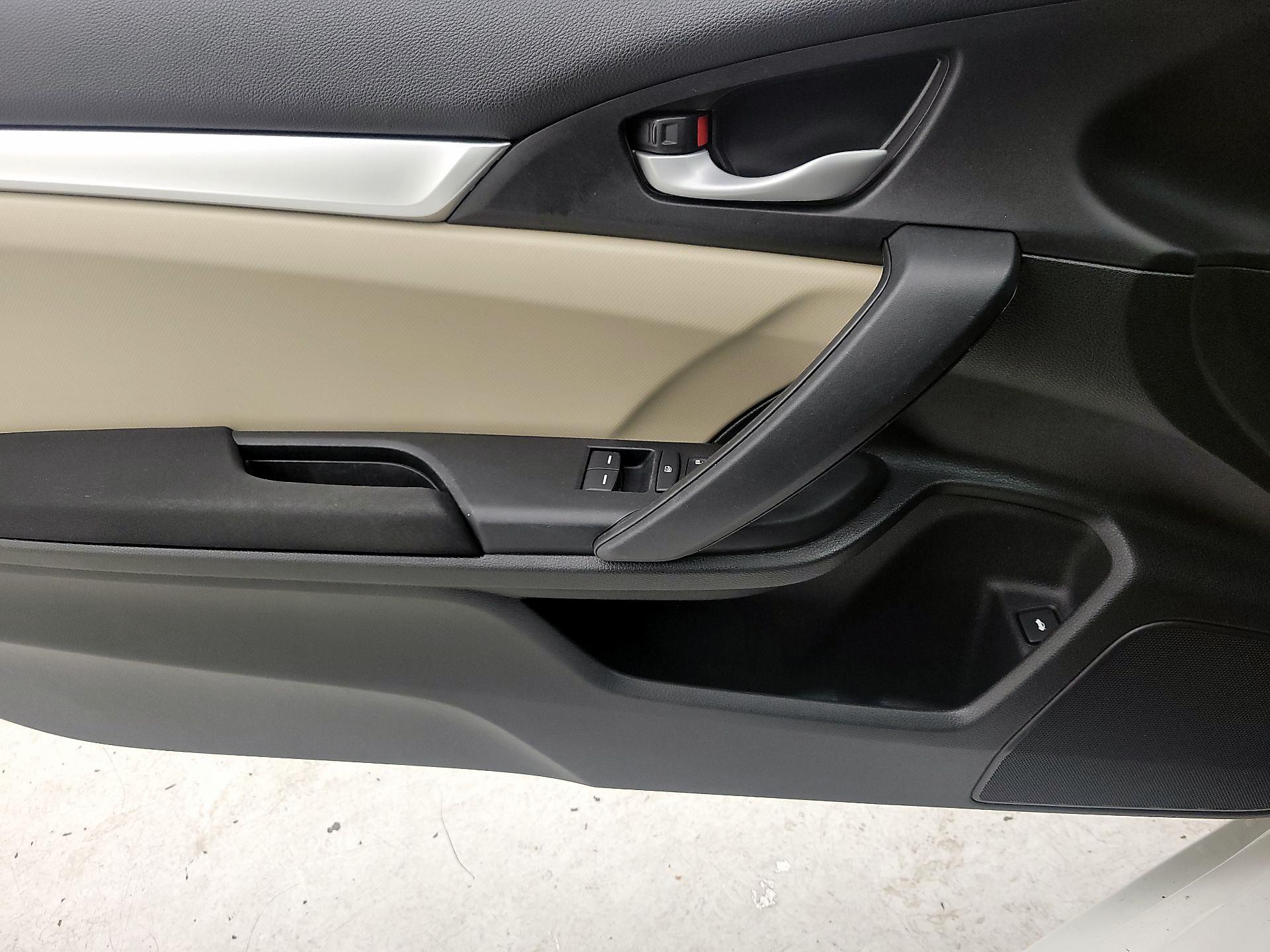 Thumbnail: 2017 Honda Civic - 12