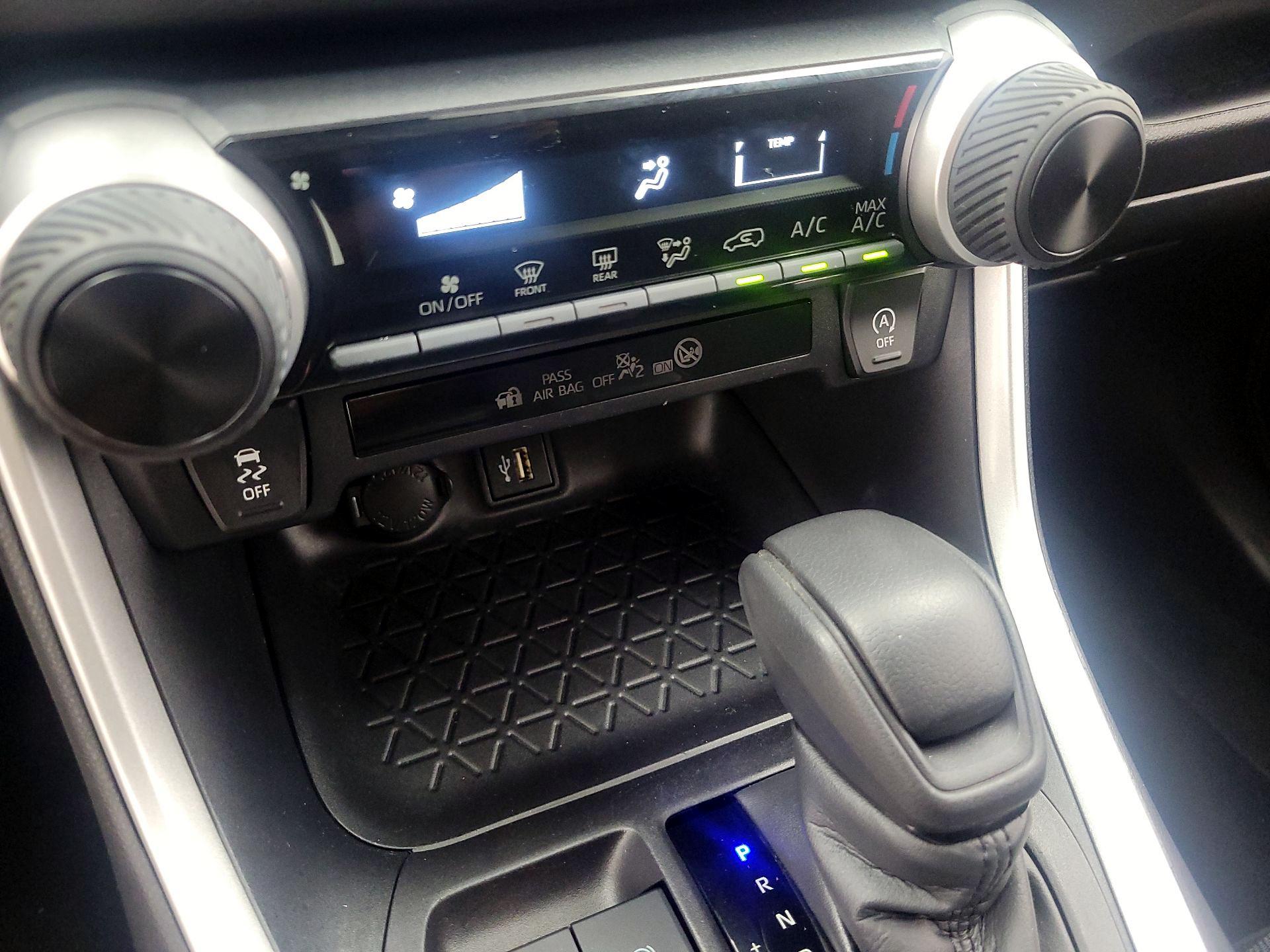 Thumbnail: 2024 Toyota RAV4 - 16