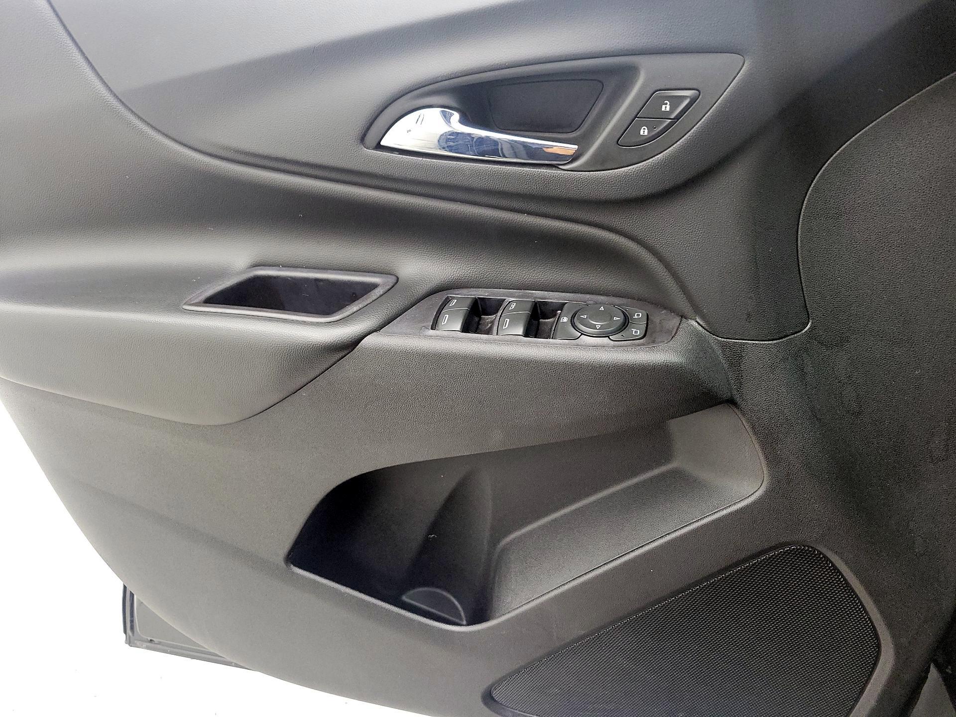 Thumbnail: 2020 Chevrolet Equinox - 12