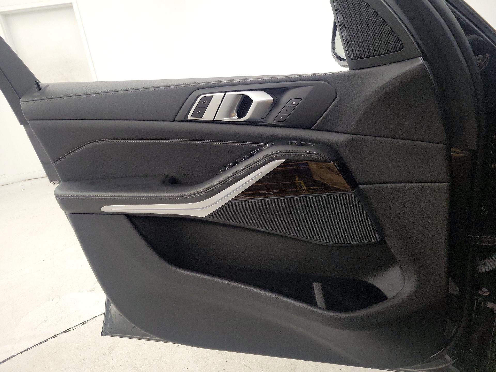 Thumbnail: 2020 BMW X5 - 12