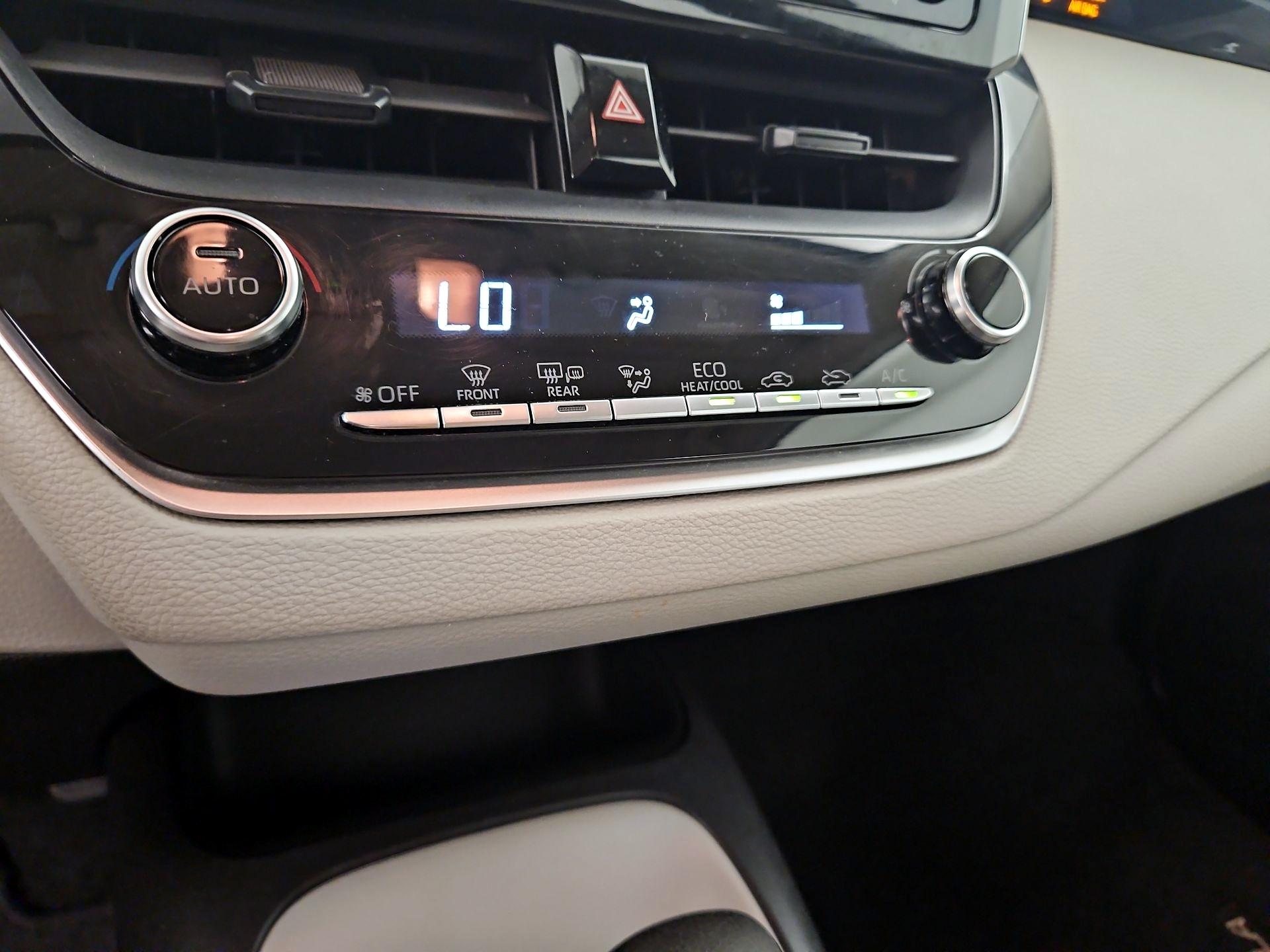 Thumbnail: 2021 Toyota Corolla - 16