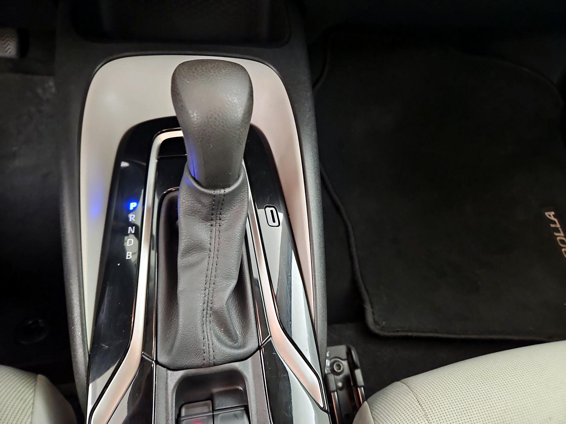 Thumbnail: 2021 Toyota Corolla - 17