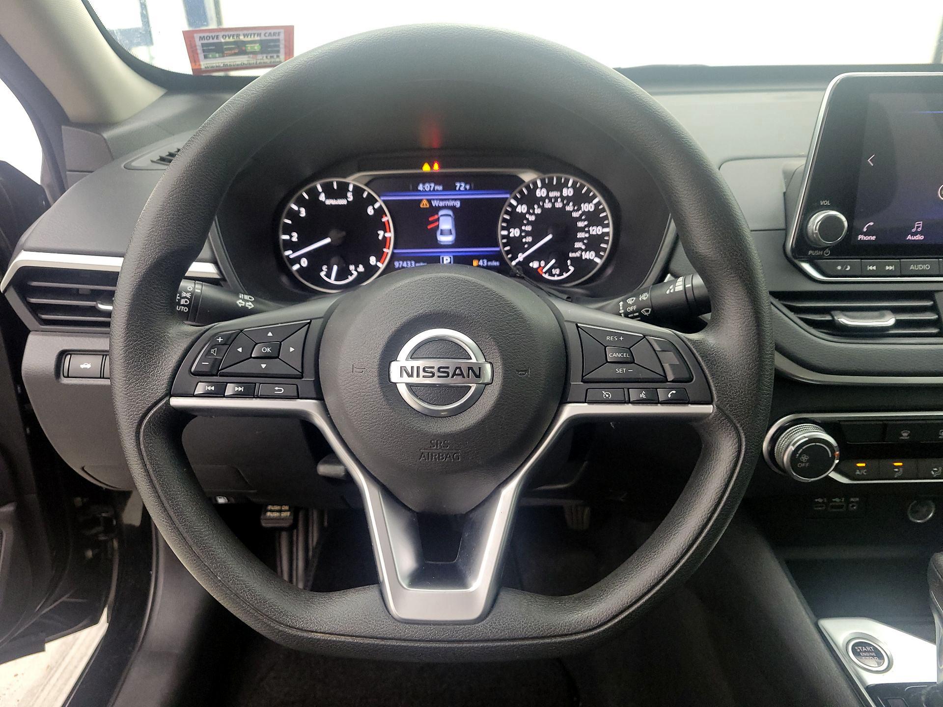 Thumbnail: 2019 Nissan Altima - 10