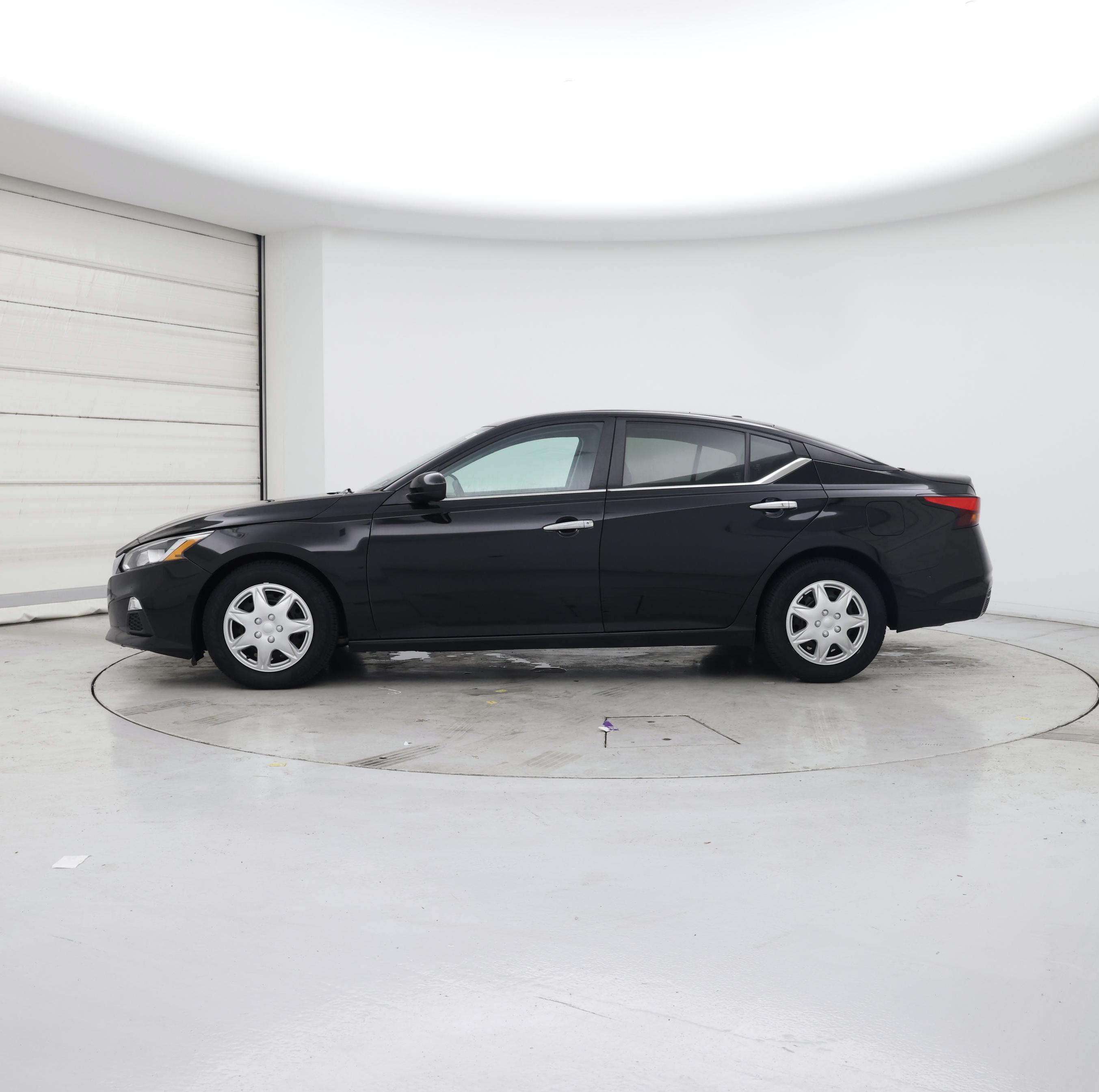 Thumbnail: 2019 Nissan Altima - 3