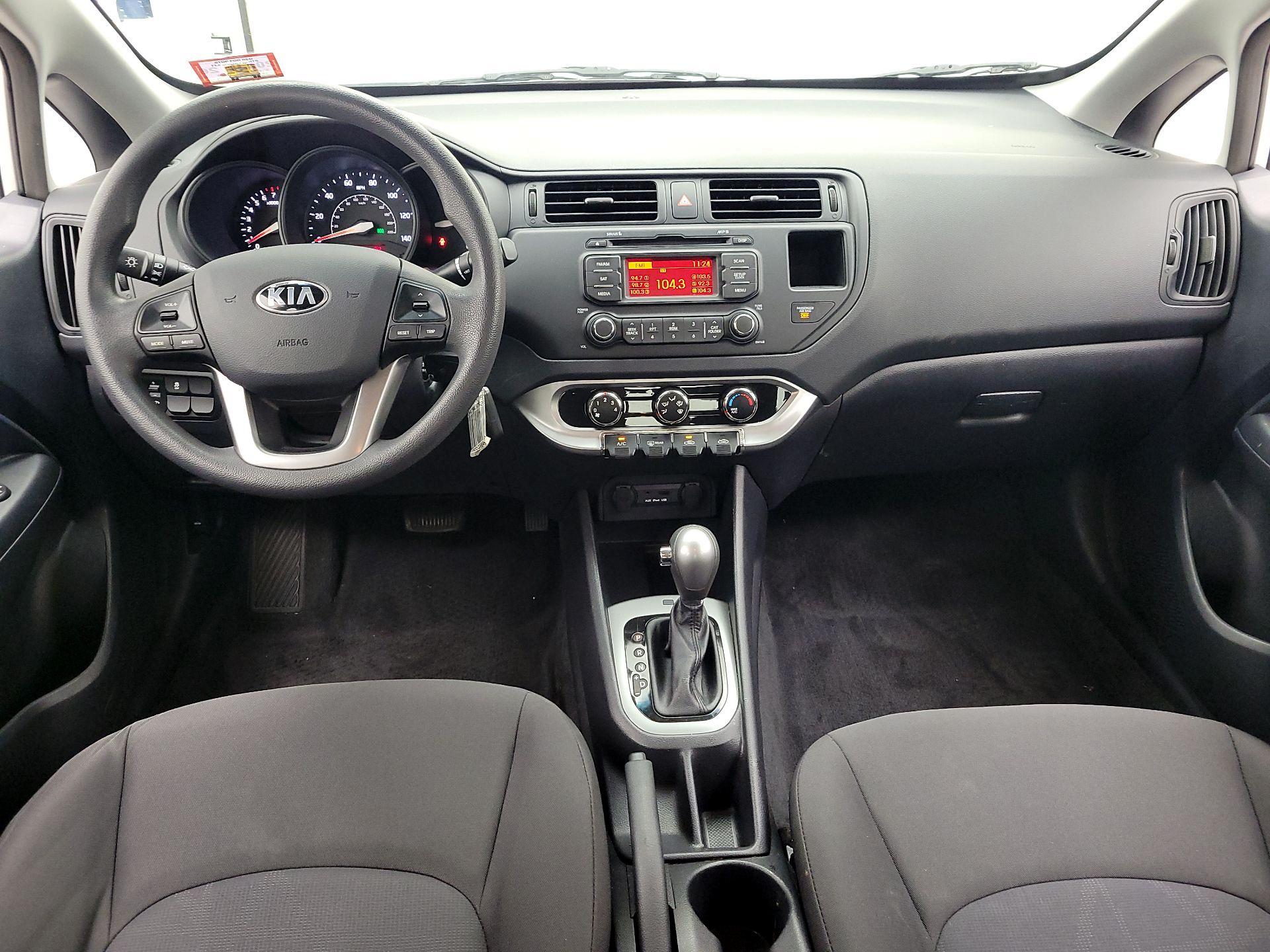Thumbnail: 2013 Kia Rio - 9