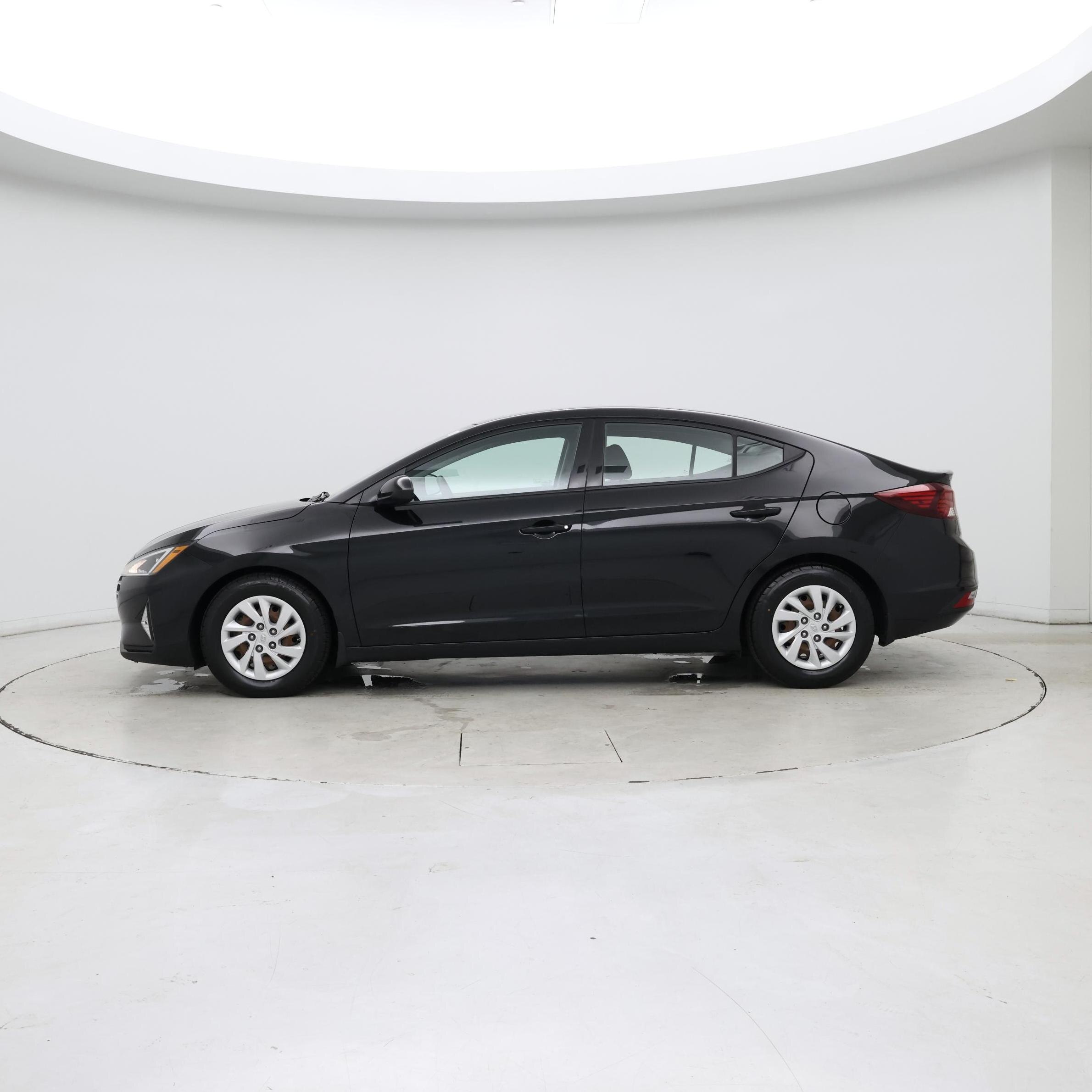 Thumbnail: 2020 Hyundai Elantra - 3