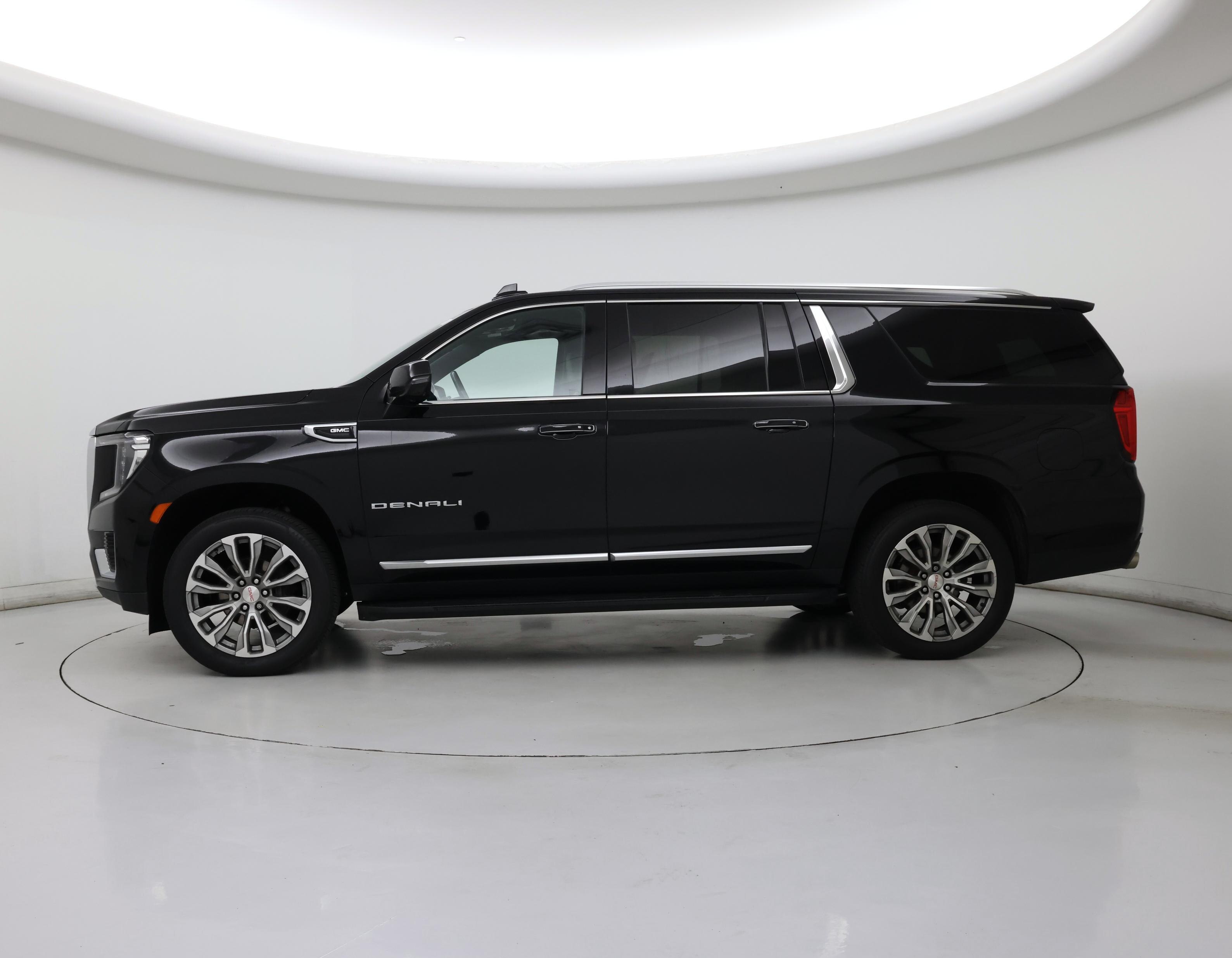 Thumbnail: 2021 GMC Yukon XL - 3