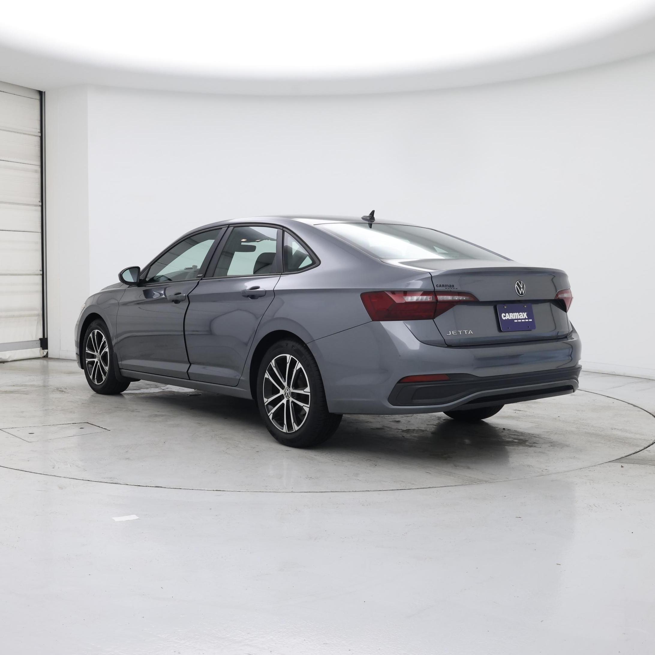 Thumbnail: 2023 Volkswagen Jetta - 2