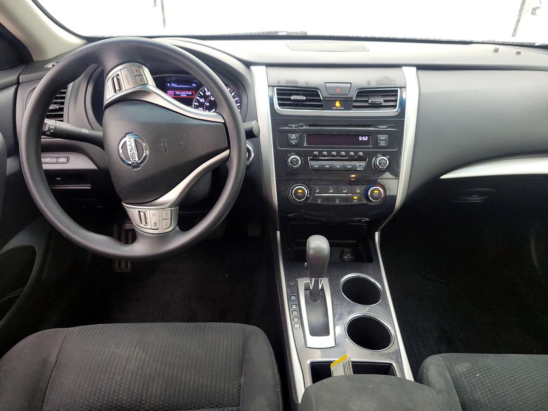 Thumbnail: 2014 Nissan Altima - 9