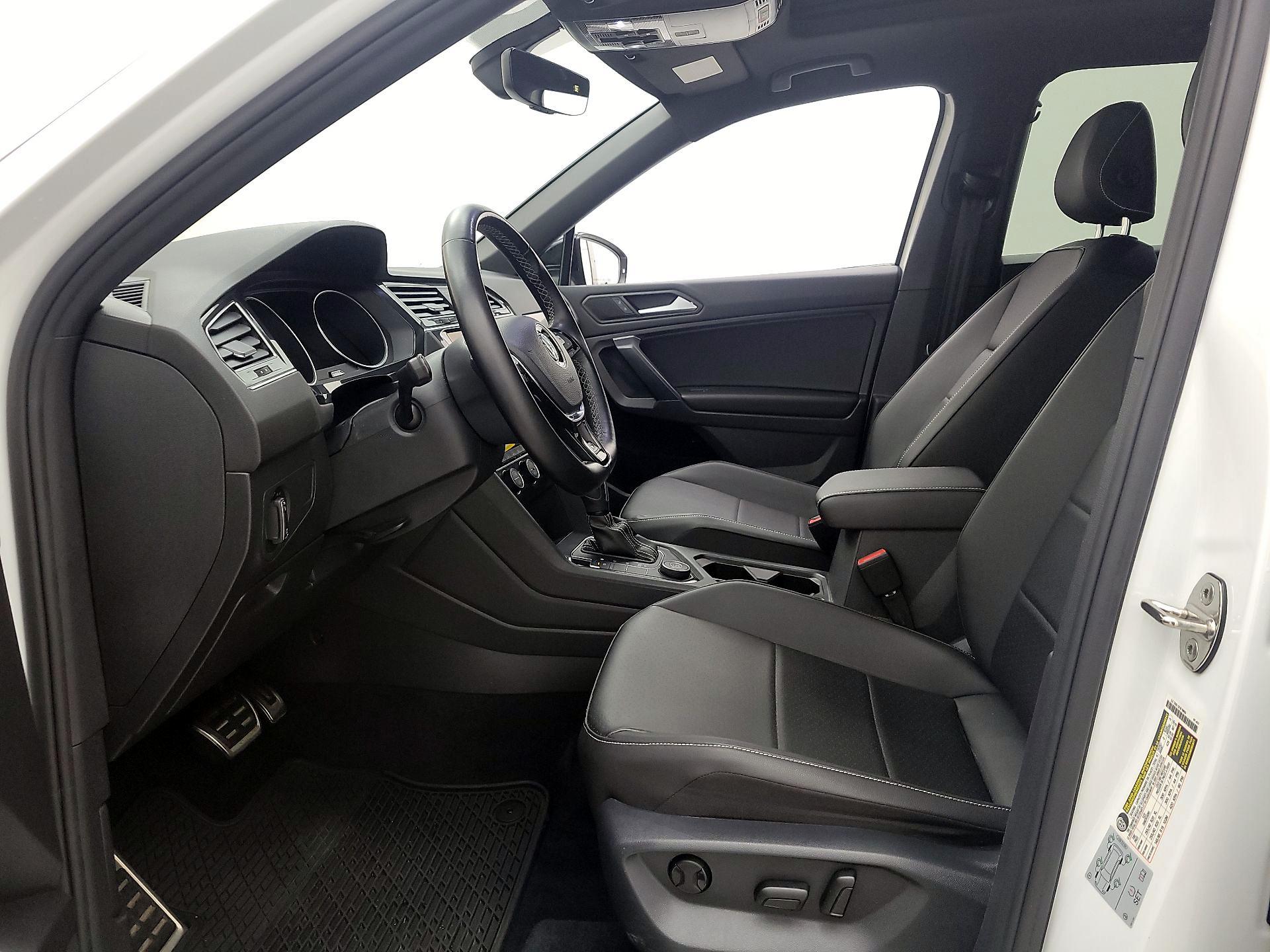 Thumbnail: 2021 Volkswagen Tiguan - 11