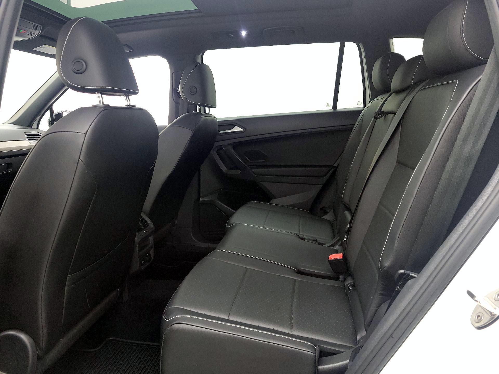 Thumbnail: 2021 Volkswagen Tiguan - 19