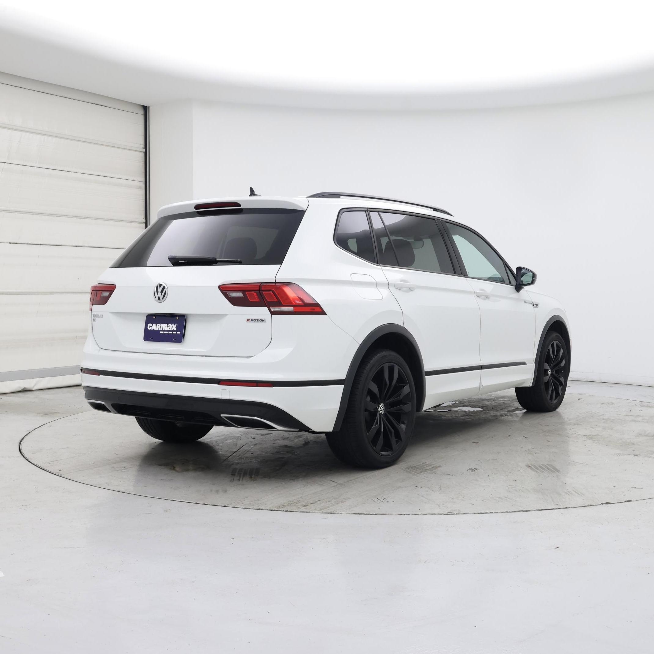 Thumbnail: 2021 Volkswagen Tiguan - 8