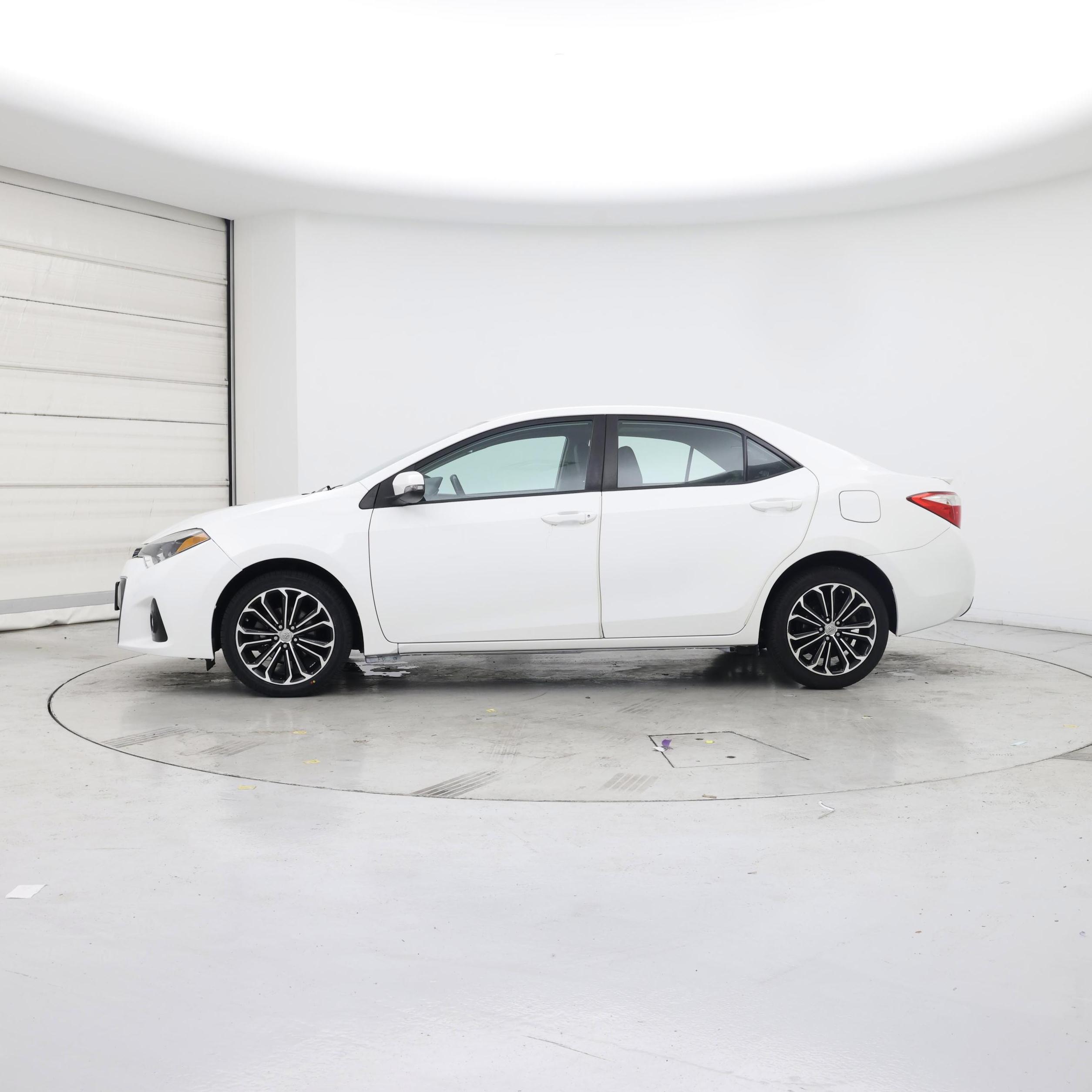 Thumbnail: 2014 Toyota Corolla - 3