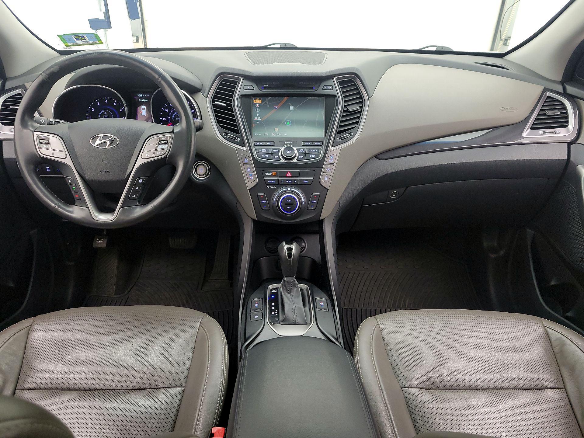 Thumbnail: 2015 Hyundai Santa Fe - 9