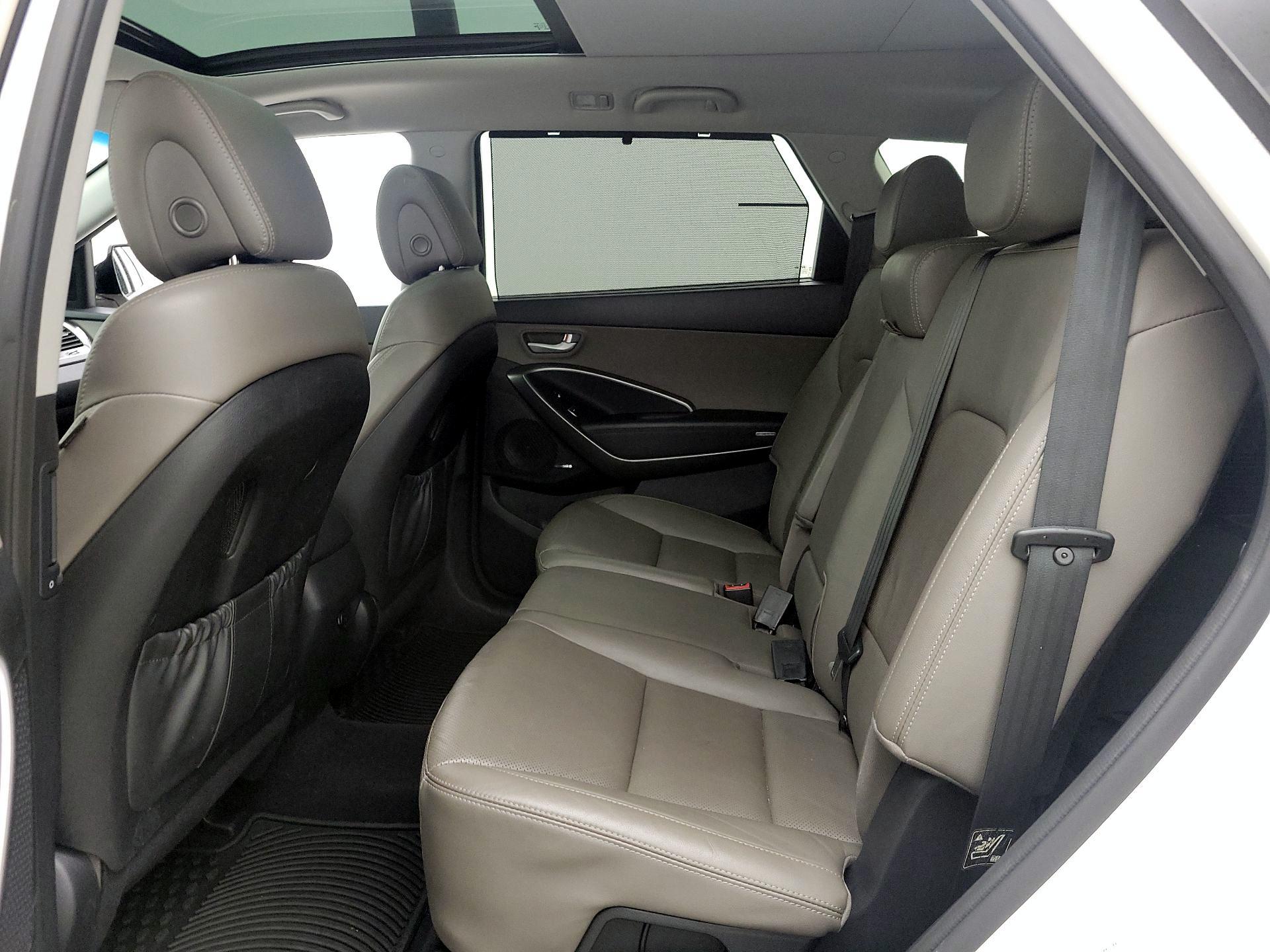 Thumbnail: 2015 Hyundai Santa Fe - 20