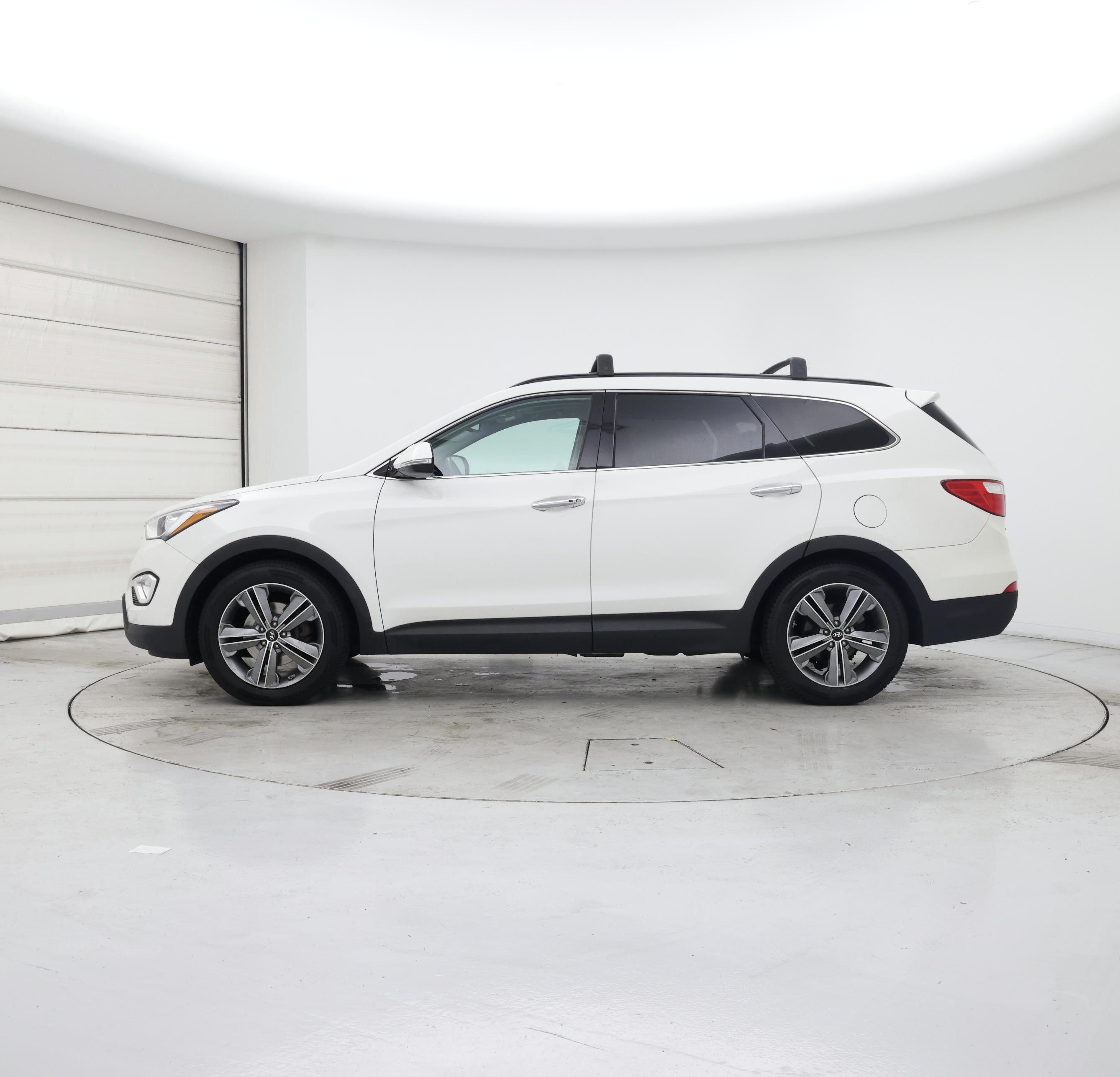 Thumbnail: 2015 Hyundai Santa Fe - 3
