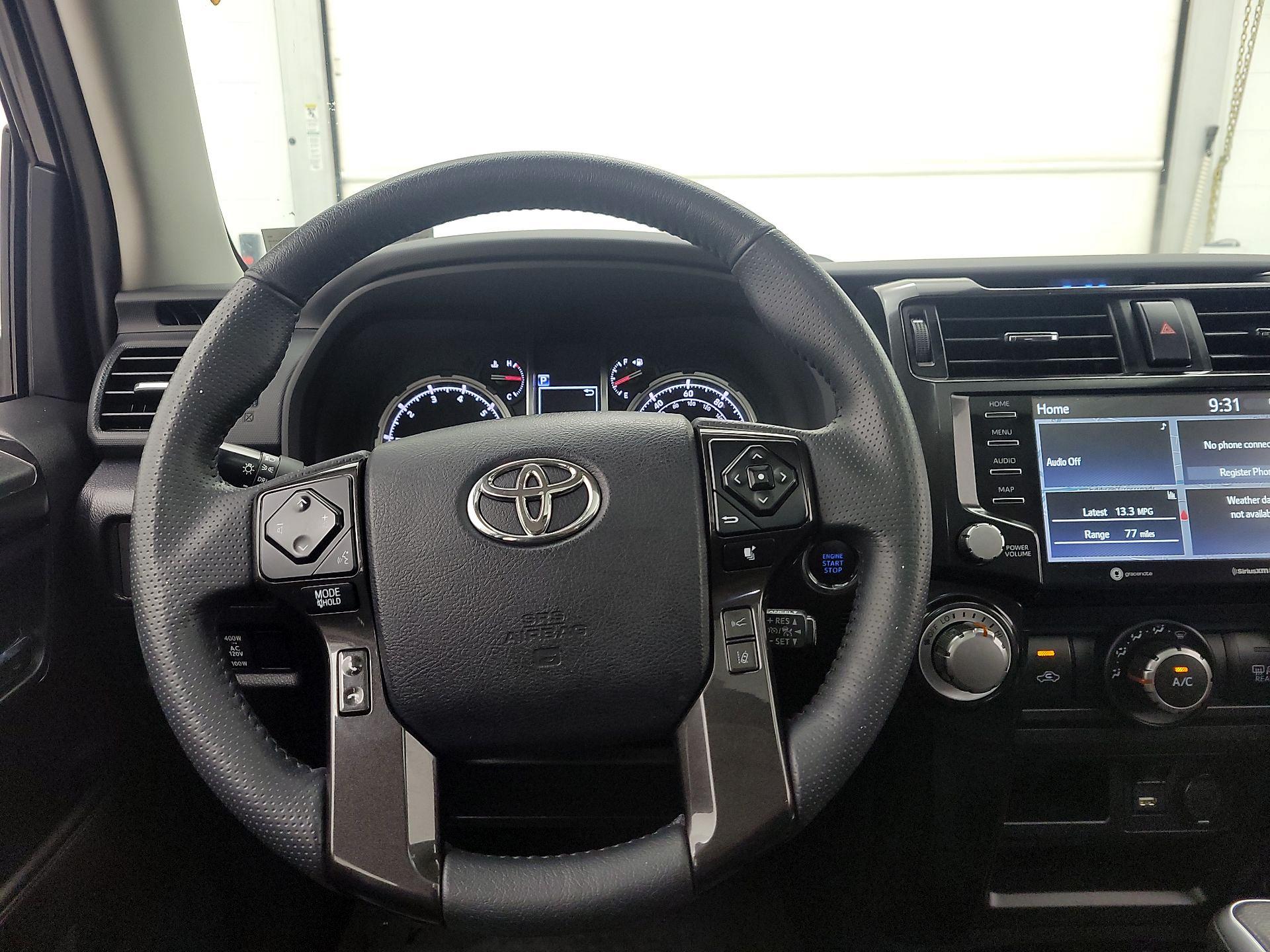 Thumbnail: 2020 Toyota 4Runner - 10