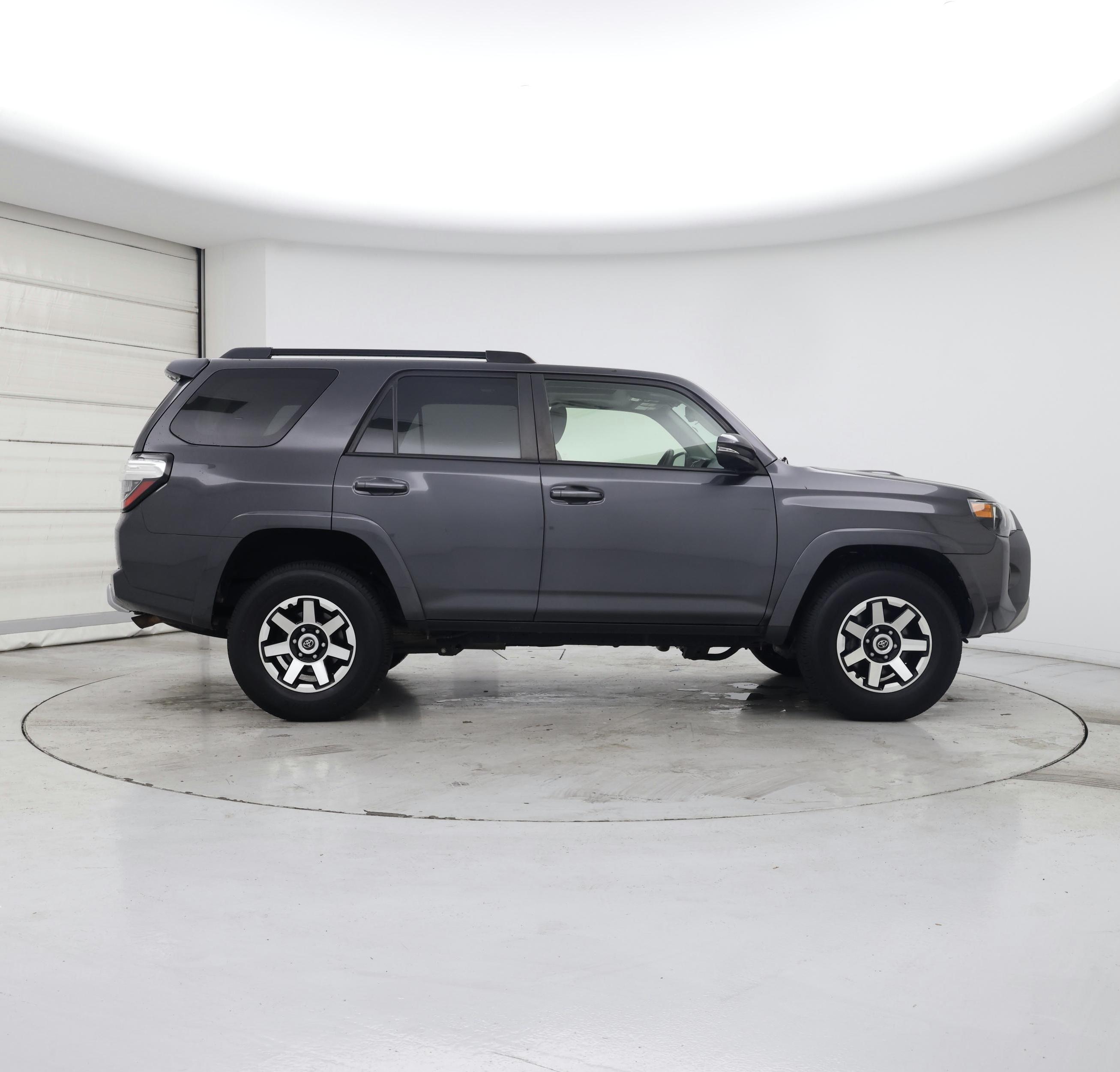 Thumbnail: 2020 Toyota 4Runner - 7