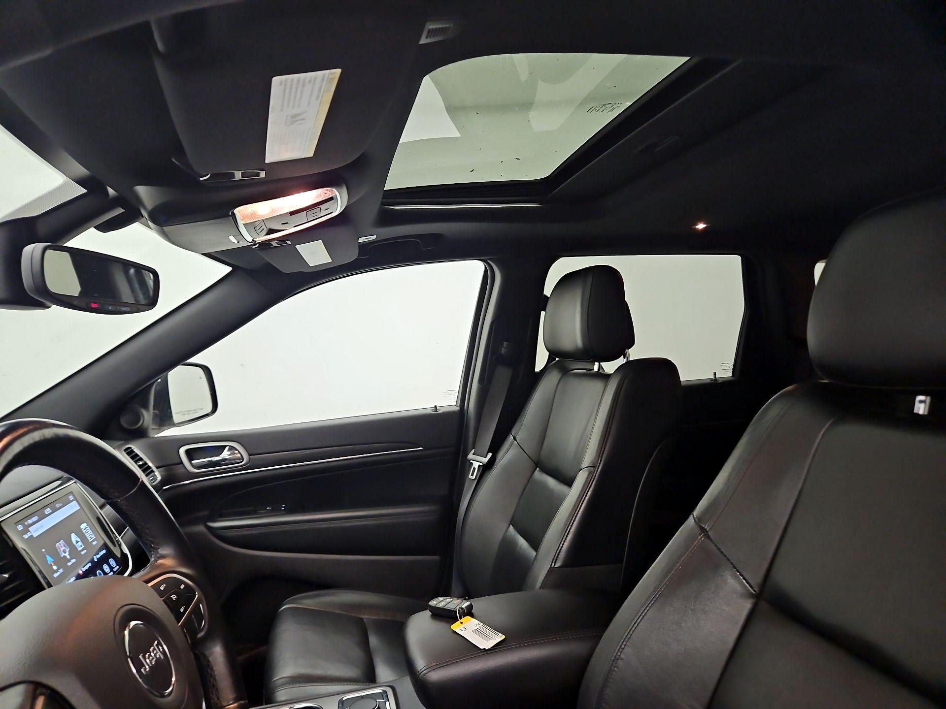 Thumbnail: 2021 Jeep Grand Cherokee - 20