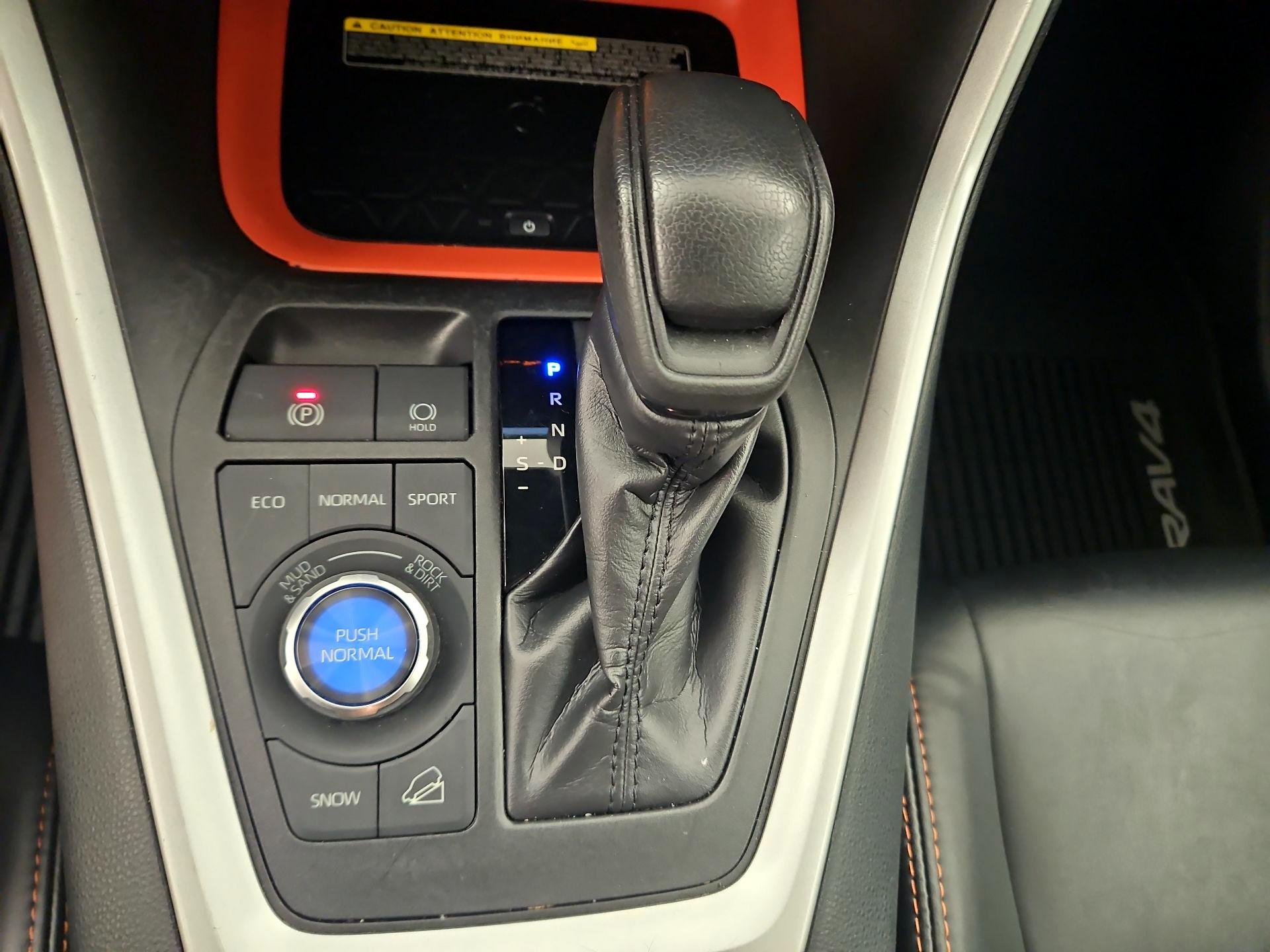 Thumbnail: 2019 Toyota RAV4 - 18