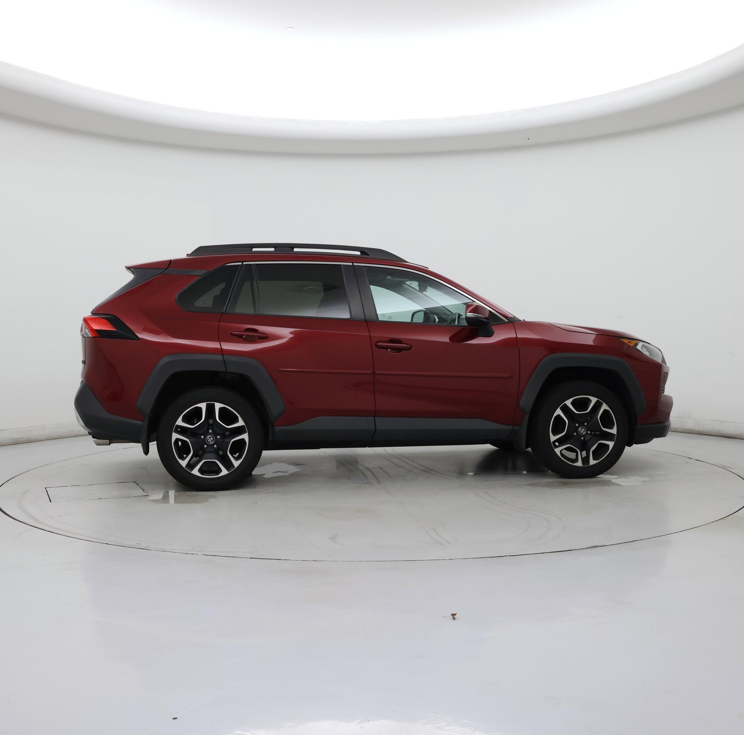 Thumbnail: 2019 Toyota RAV4 - 7