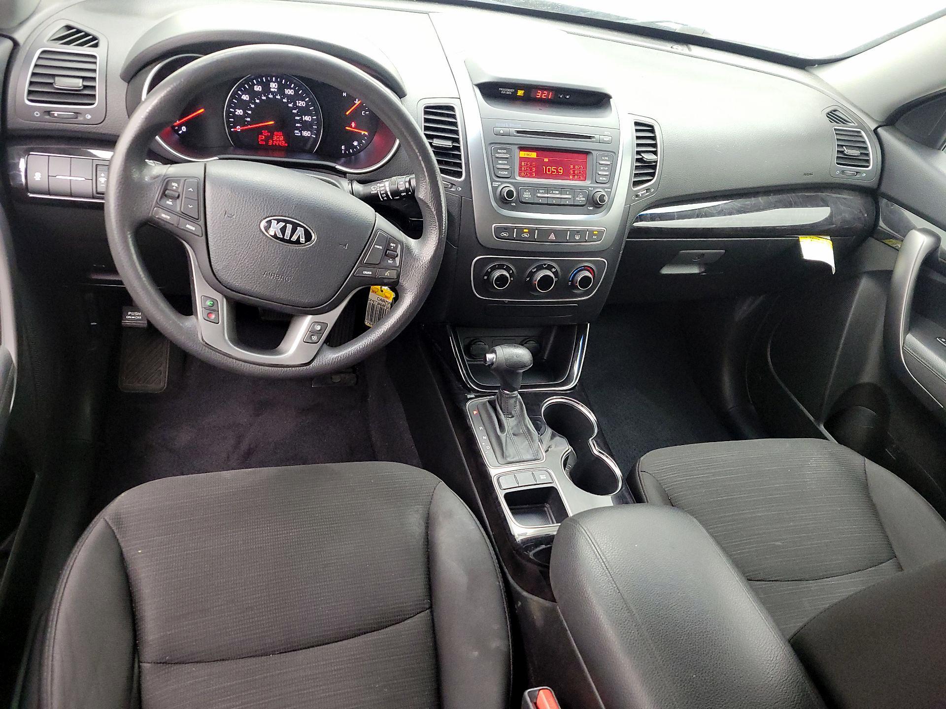 Thumbnail: 2015 Kia Sorento - 9